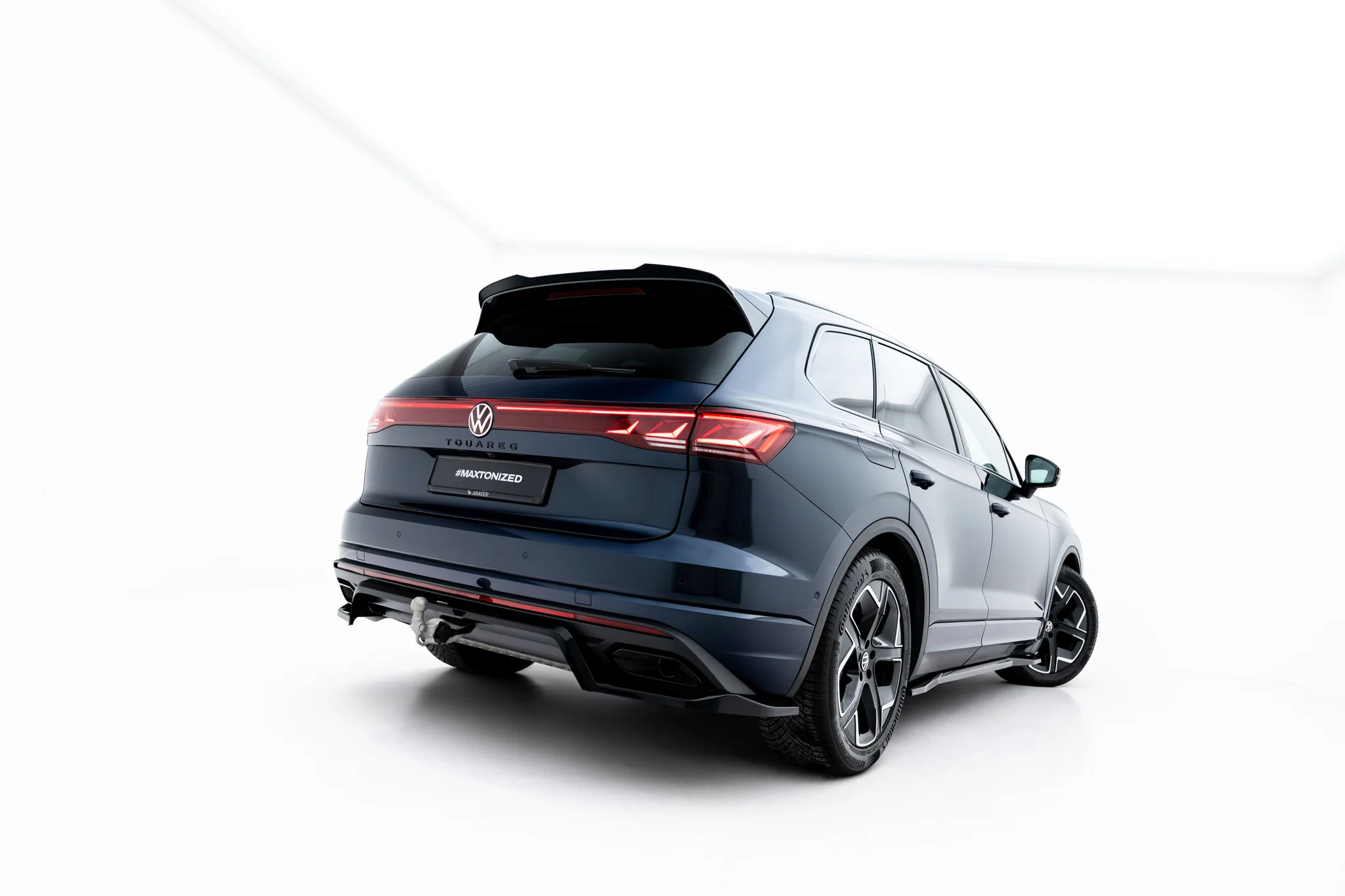 REAR SPLITTER (WITH VERTICAL BARS) SUITABLE FOR VOLKSWAGEN TOUAREG ELEGANCE MK3 FACELIFT – MAXTON DESIGN - 4