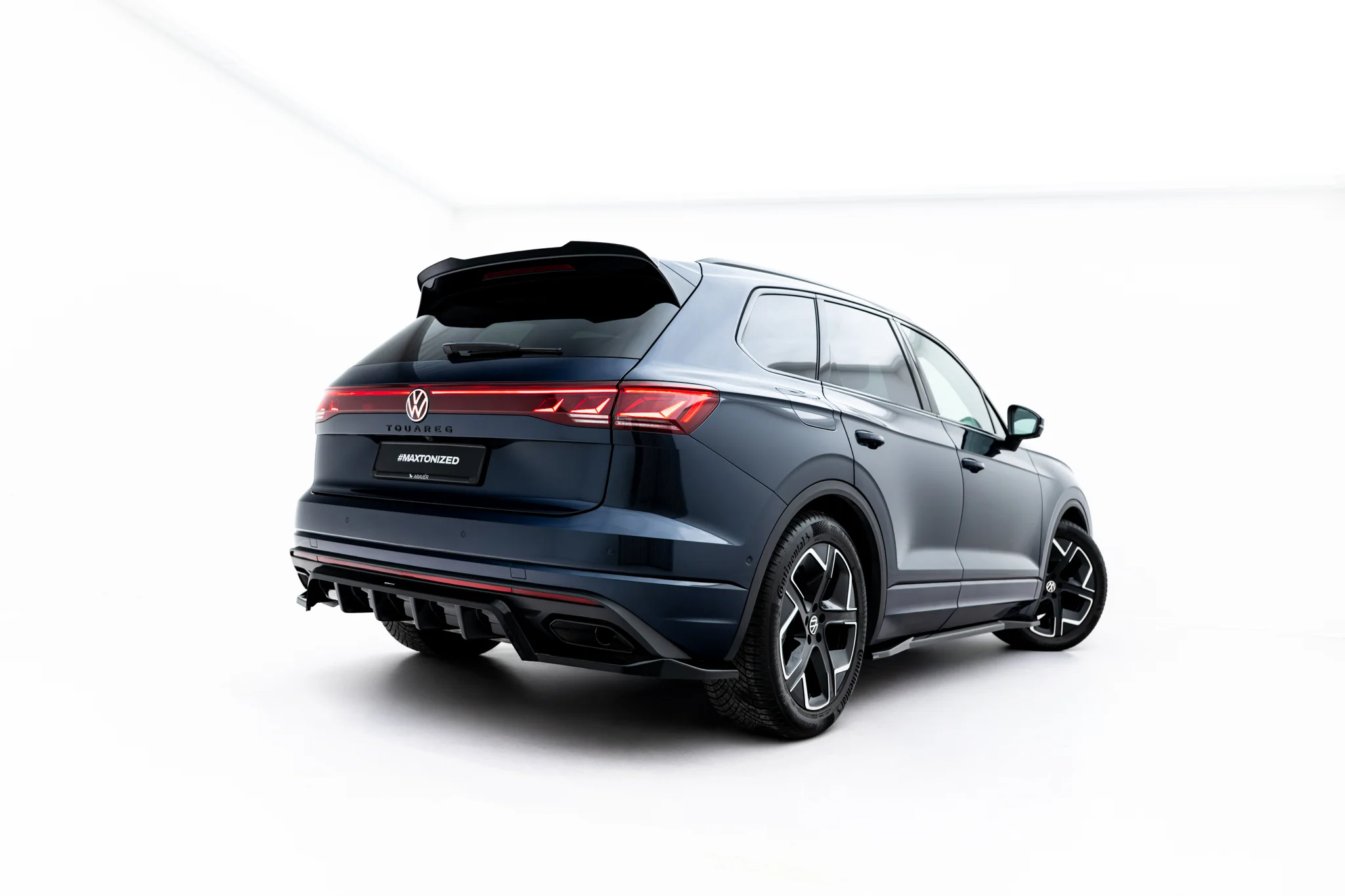 REAR SPLITTER (WITH VERTICAL BARS) SUITABLE FOR VOLKSWAGEN TOUAREG ELEGANCE MK3 FACELIFT – MAXTON DESIGN - 2