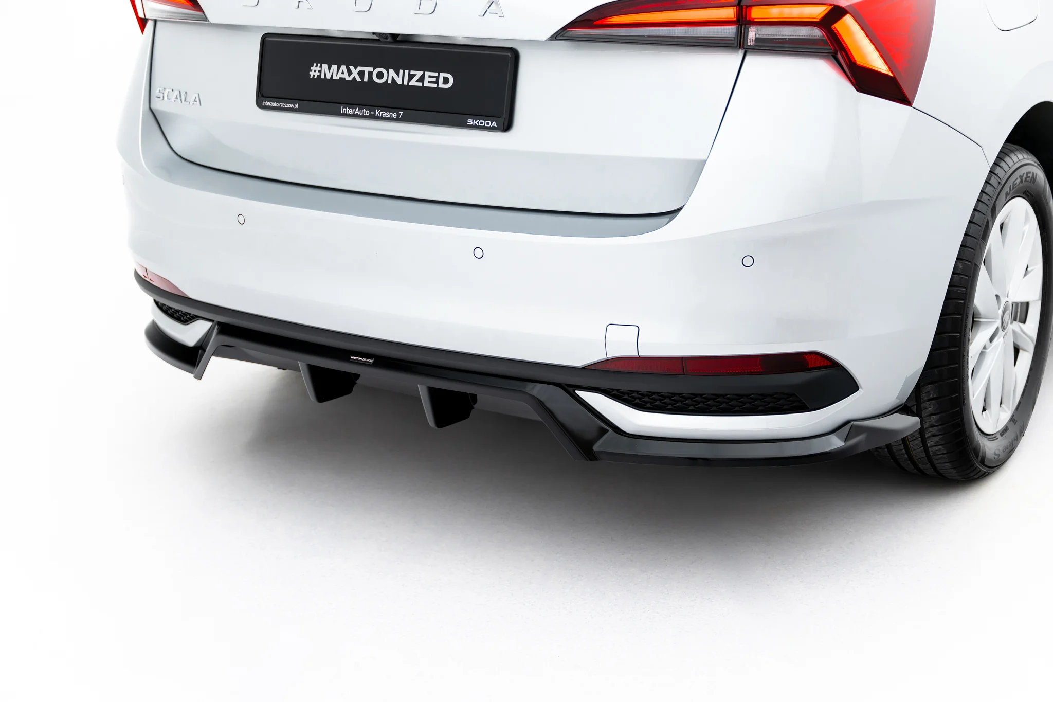 REAR SPLITTER (WITH VERTICAL BARS) SUITABLE FOR SKODA SCALA MK1 FACELIFT – MAXTON DESIGN - 4