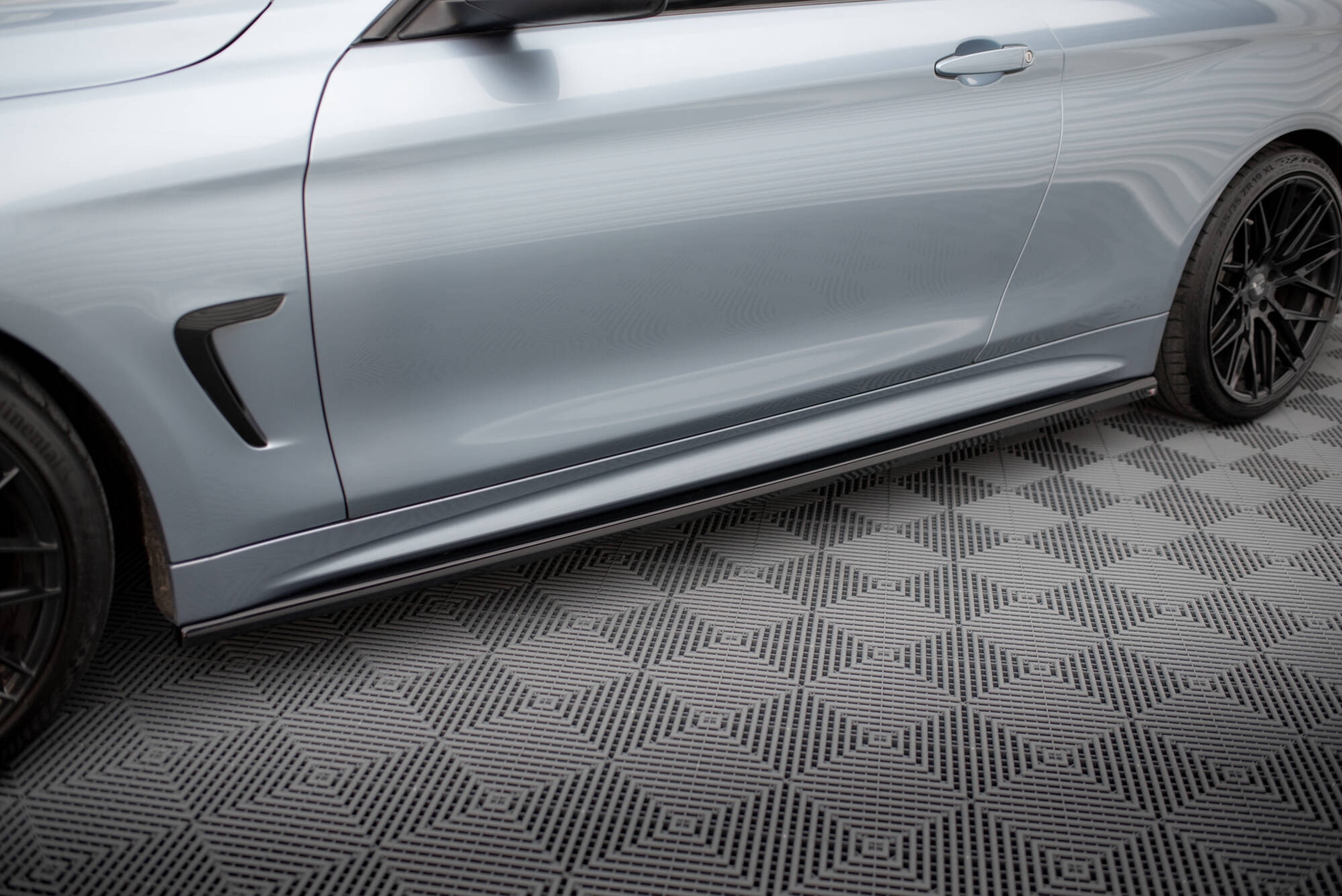 Side Skirts Diffusers V.3 BMW 4 Coupe / Gran Coupe / Cabrio M-Sport F32 / F36 / F33 - 3