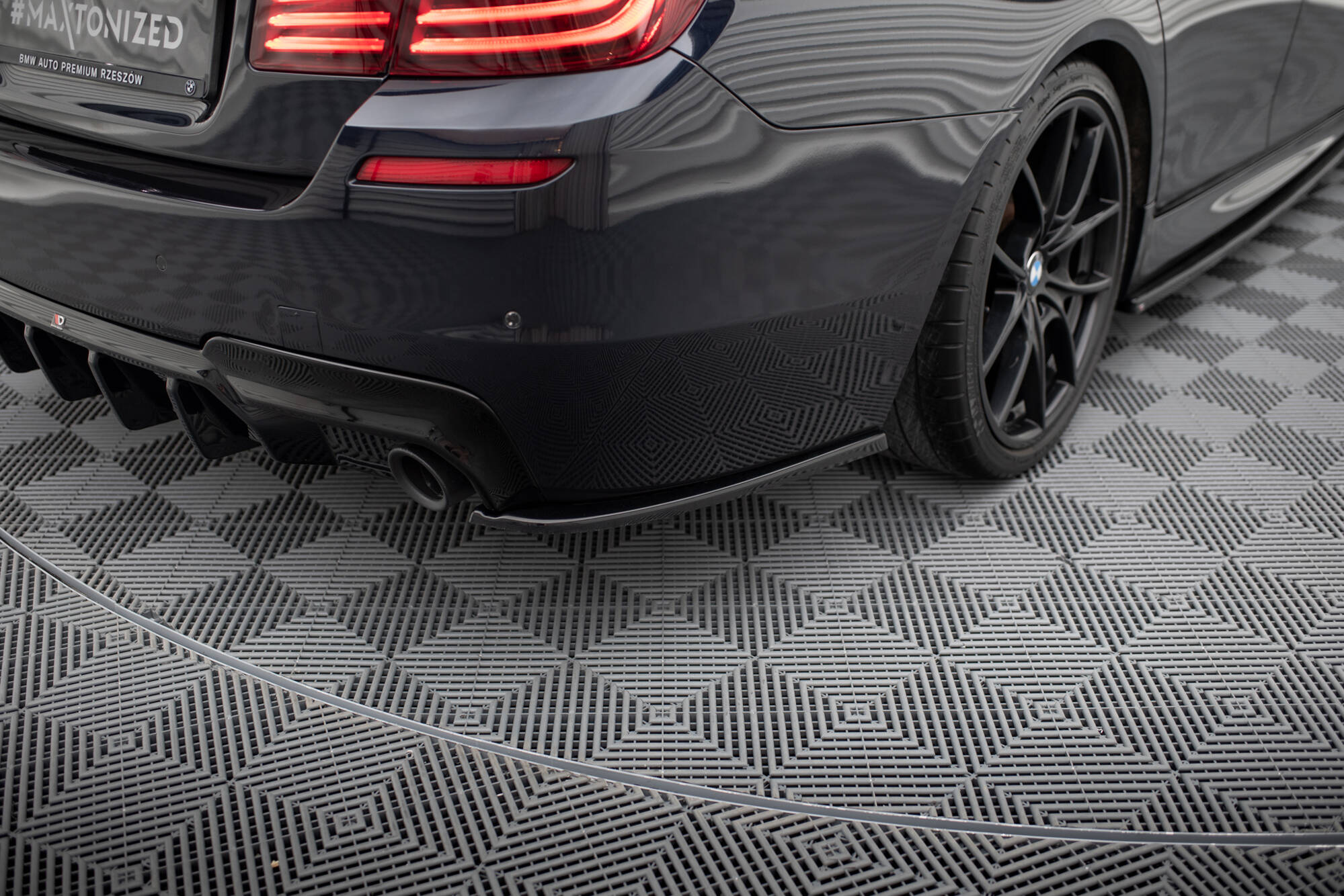 Rear Side Splitters V.3 BMW 5 M-Pack F10 / F11 - 4
