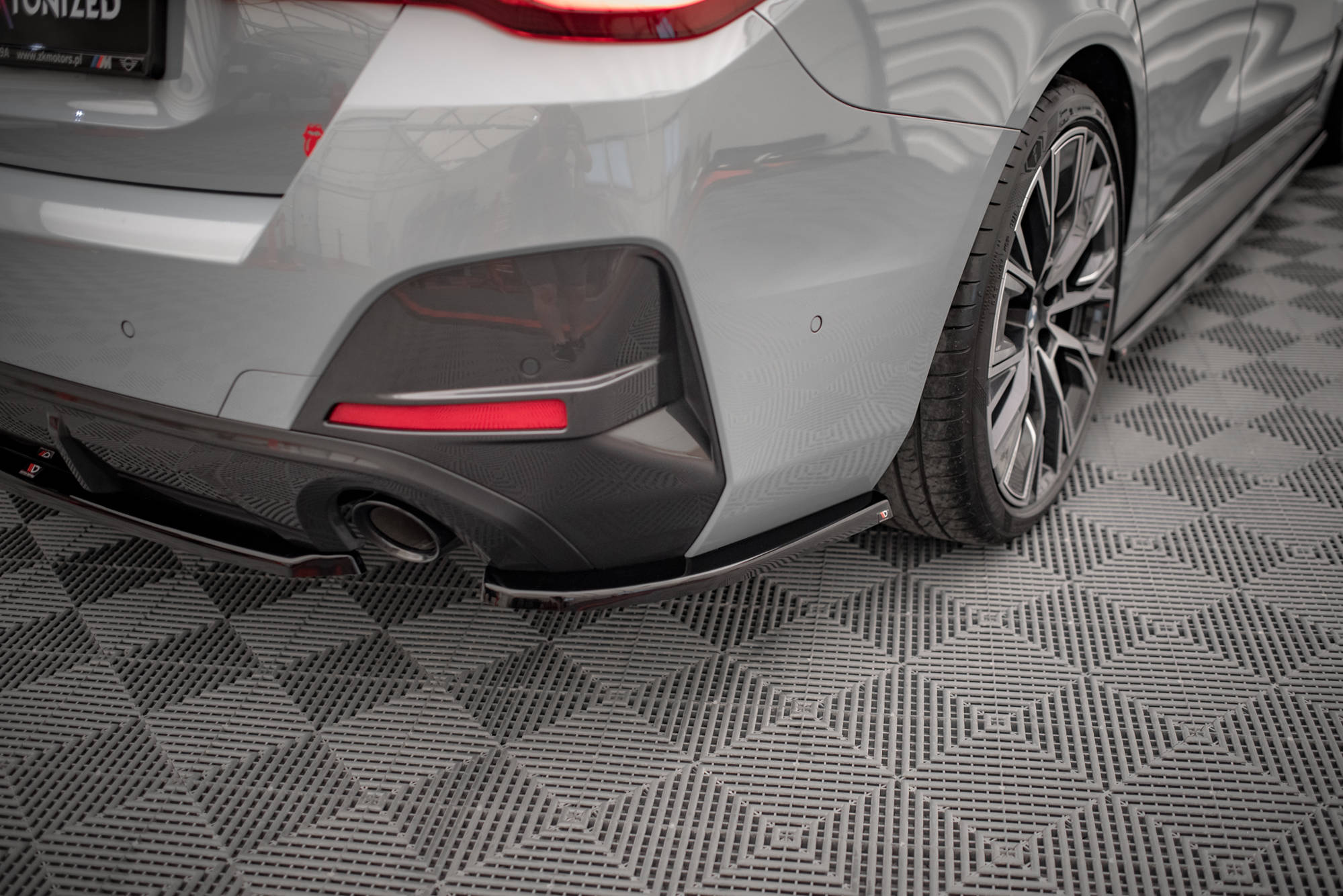 Rear Side Splitters V.1 BMW 4 Gran Coupe M-Pack G26 - 3
