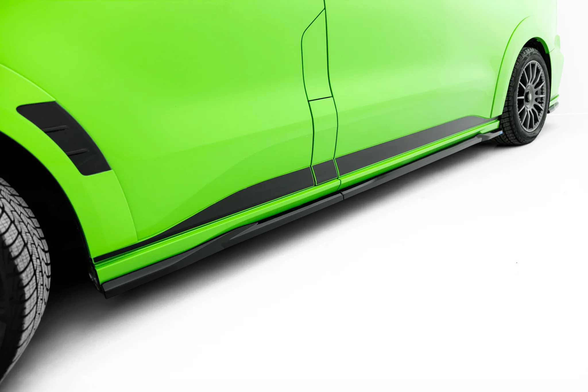 SIDE SKIRTS DIFFUSERS SUITABLE FOR FORD TRANSIT CUSTOM MSRT L2 MK2 – MAXTON DESIGN - 5