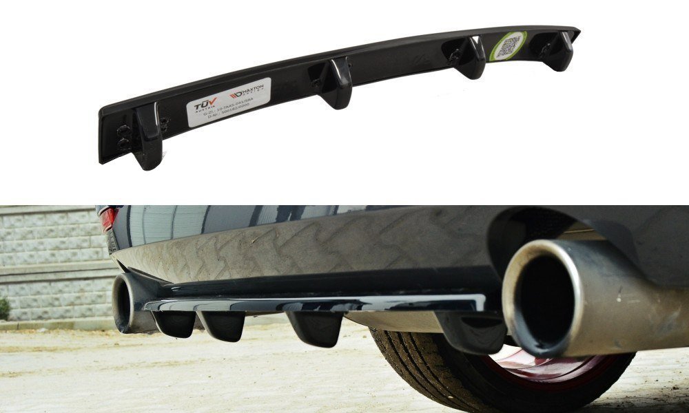 Central Rear Splitter (Vertical Bars) BMW 4 Coupe / Gran Coupe / Cabrio M-Pack F32 / F36 / F33