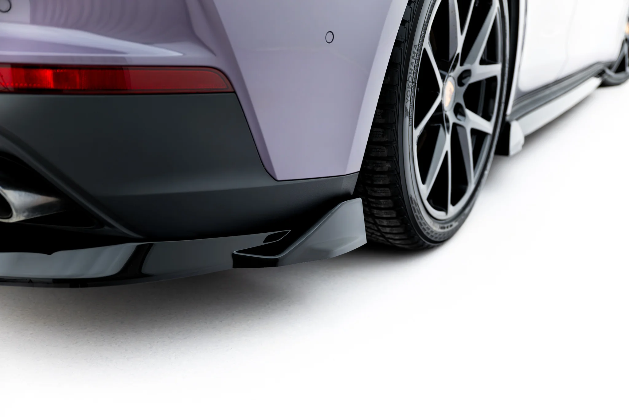 REAR SPLITTER (WITH VERTICAL BARS) SUITABLE FOR PORSCHE PANAMERA 4 / 4S E-HYBRID / 4 E-HYBRID 972 – MAXTON DESIGN - 3