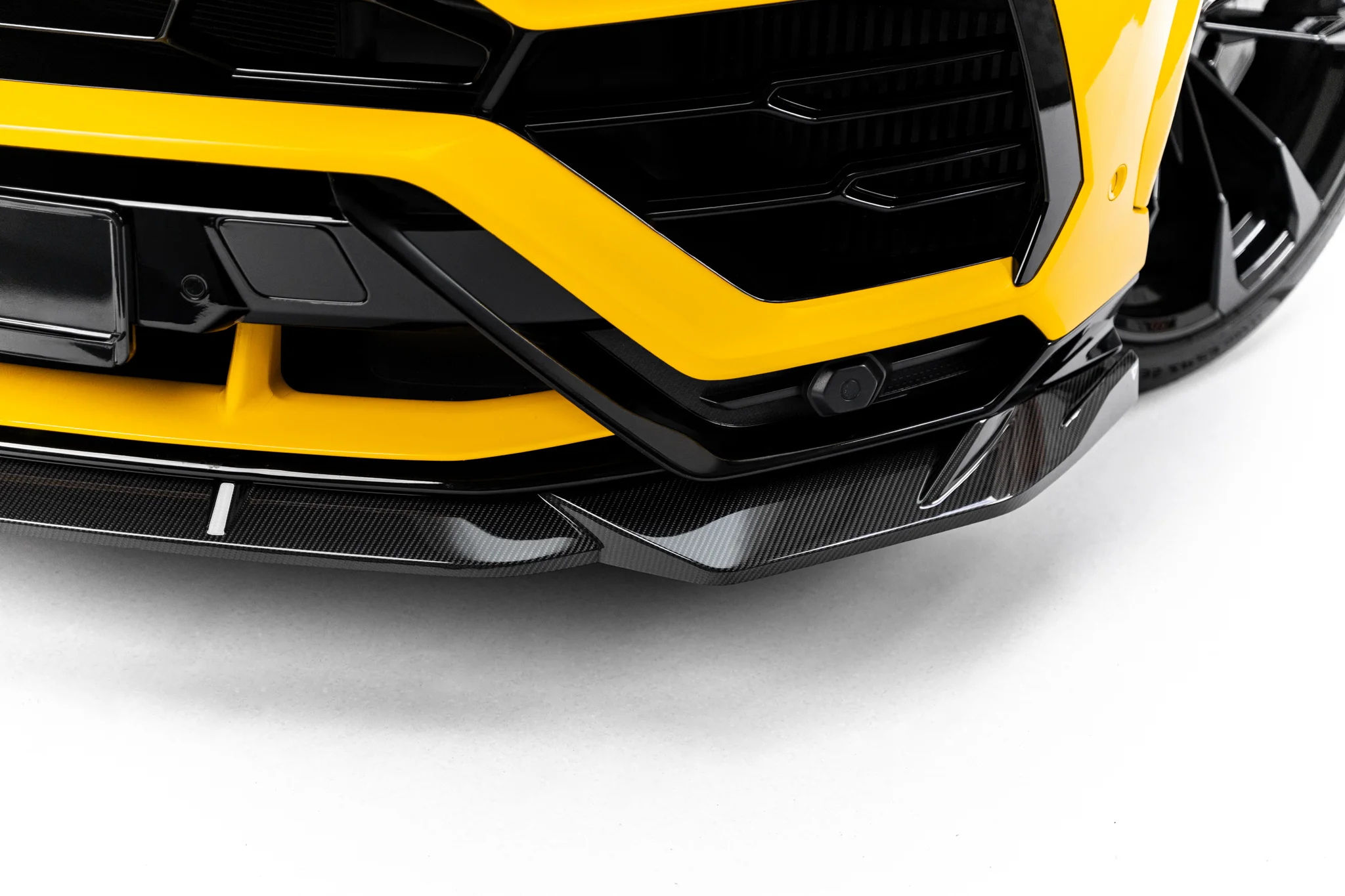 PREPREG CARBON FIBER FRONT SPLITTER SUITABLE FOR LAMBORGHINI URUS MK 1 – MAXTON DESIGN - 3