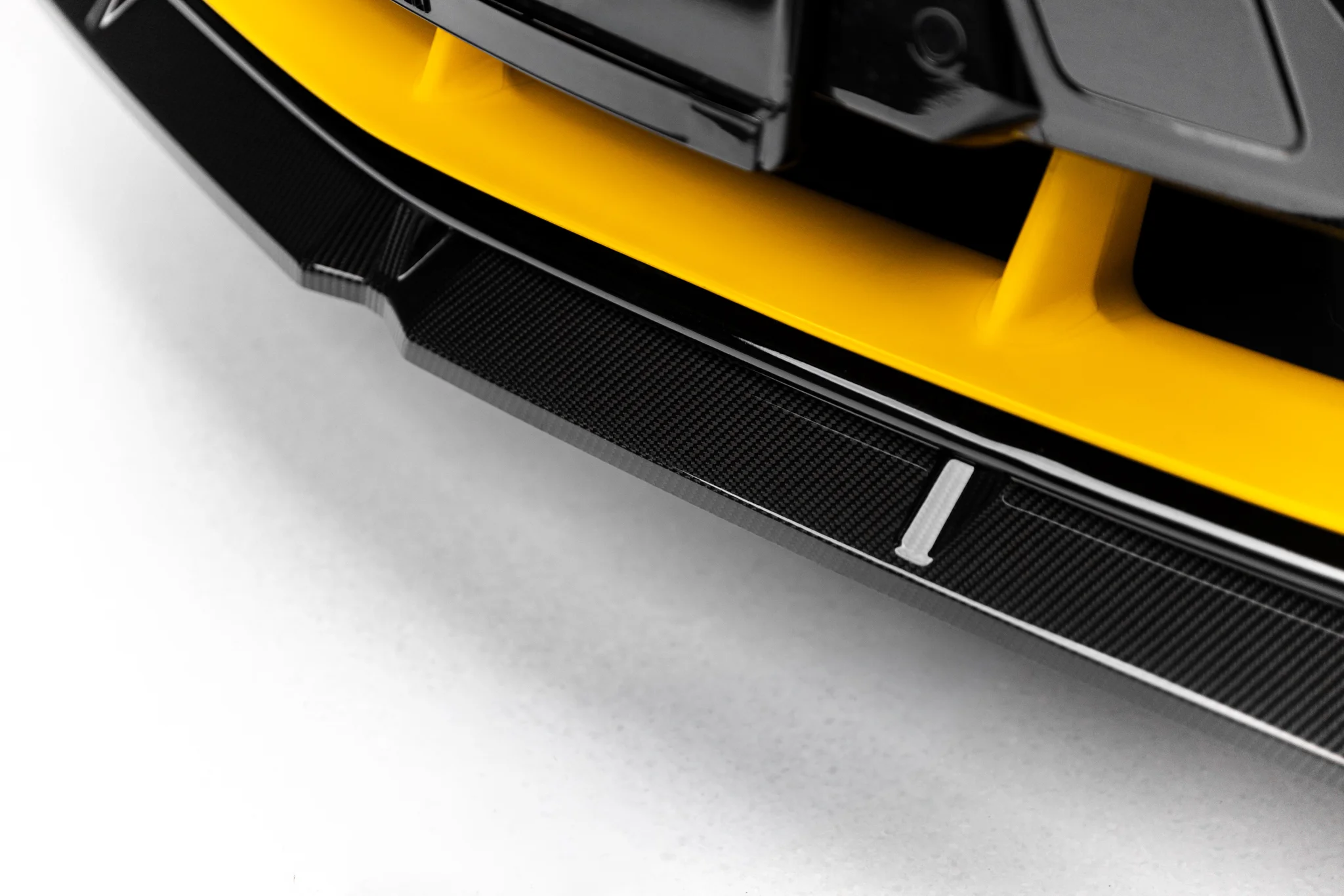 PREPREG CARBON FIBER FRONT SPLITTER SUITABLE FOR LAMBORGHINI URUS MK 1 – MAXTON DESIGN - 9