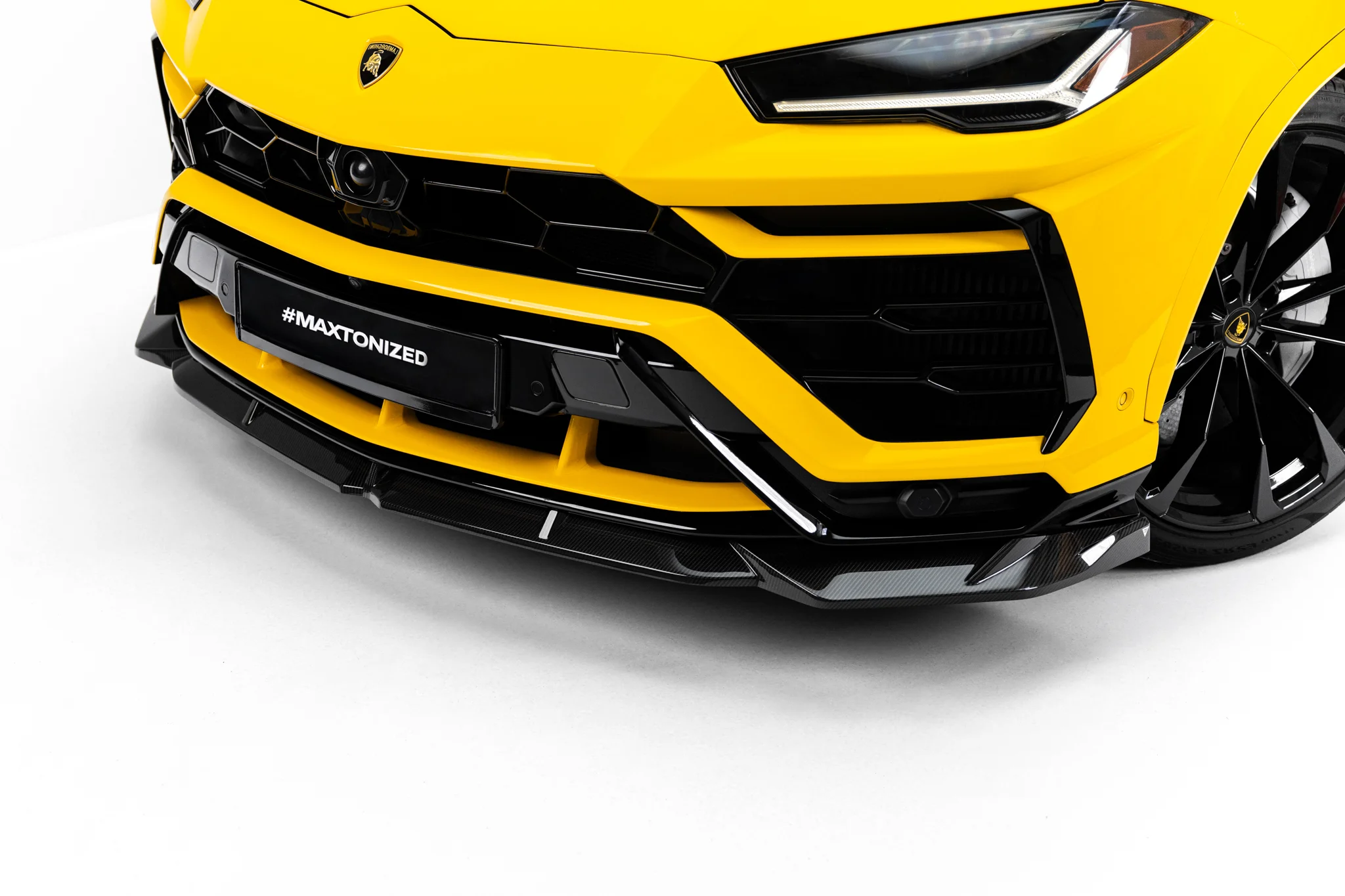 PREPREG CARBON FIBER FRONT SPLITTER SUITABLE FOR LAMBORGHINI URUS MK 1 – MAXTON DESIGN - 10