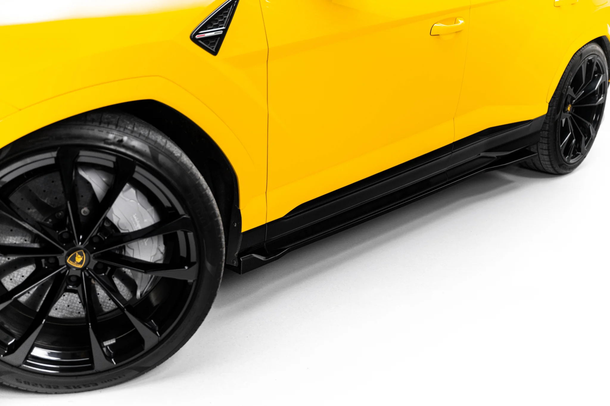 PREPREG CARBON FIBER SIDE SKIRTS SUITABLE FOR LAMBORGHINI URUS MK 1 – MAXTON DESIGN - 2