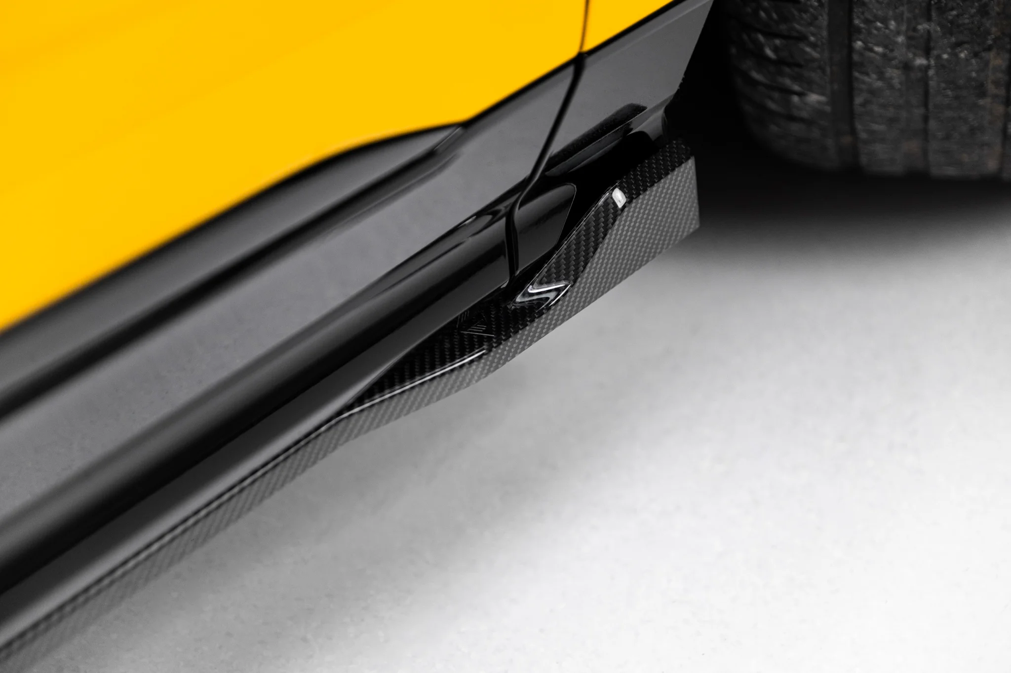 PREPREG CARBON FIBER SIDE SKIRTS SUITABLE FOR LAMBORGHINI URUS MK 1 – MAXTON DESIGN - 8