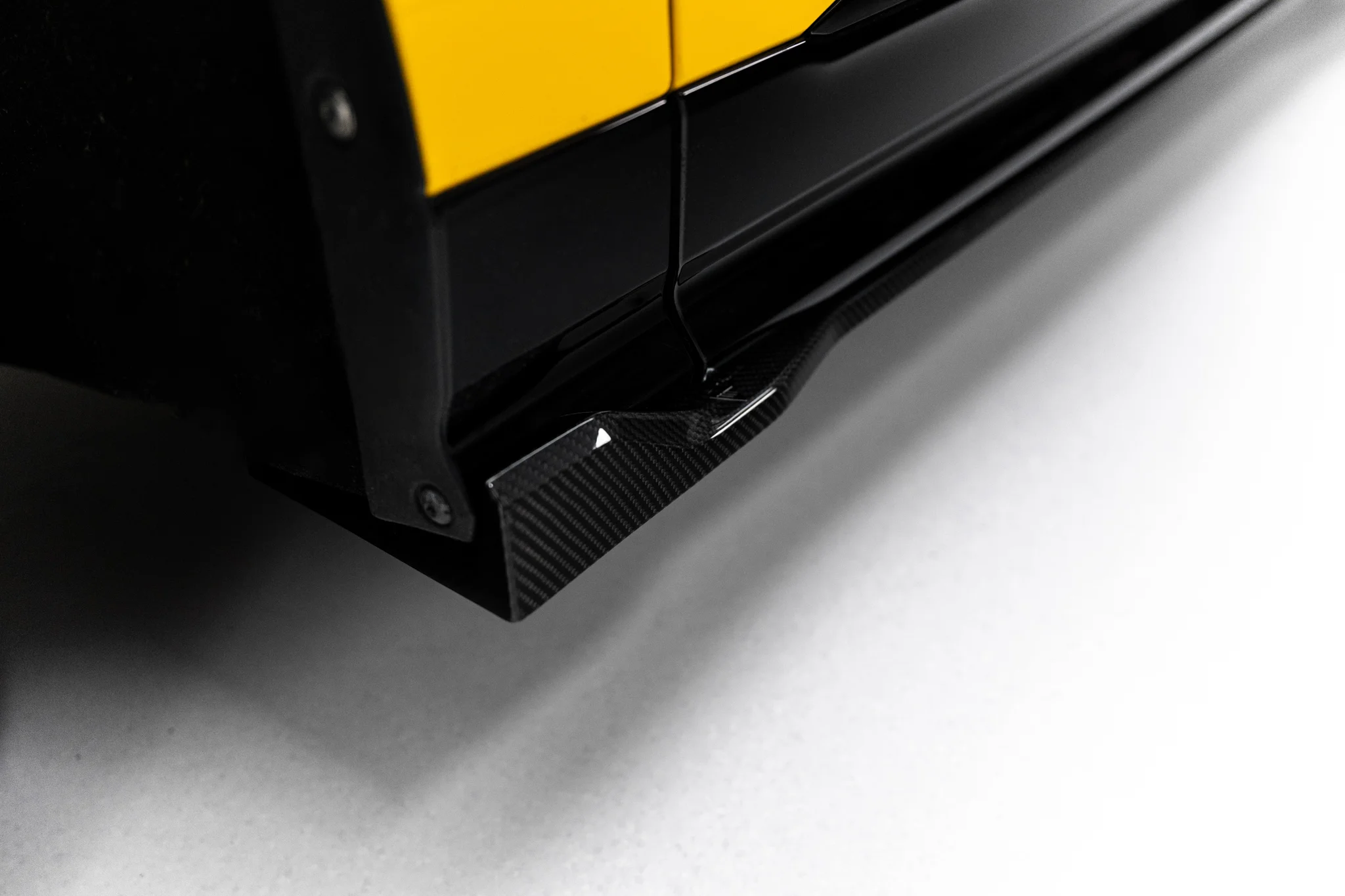 PREPREG CARBON FIBER SIDE SKIRTS SUITABLE FOR LAMBORGHINI URUS MK 1 – MAXTON DESIGN - 6