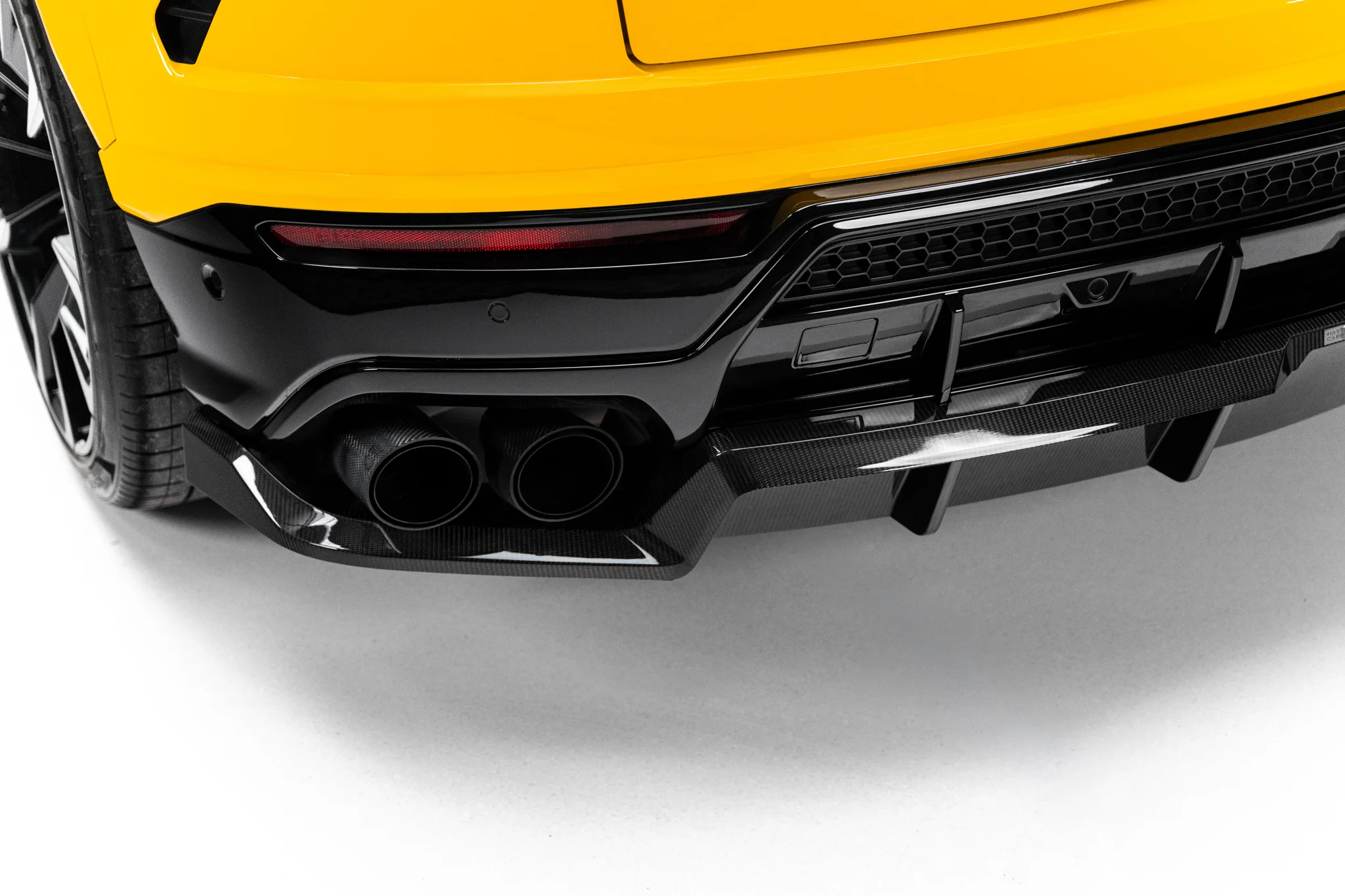 PREPREG CARBON FIBER REAR SPLITTER (WITH VERTICAL BARS) SUITABLE FOR LAMBORGHINI URUS MK 1 – MAXTON DESIGN - 8