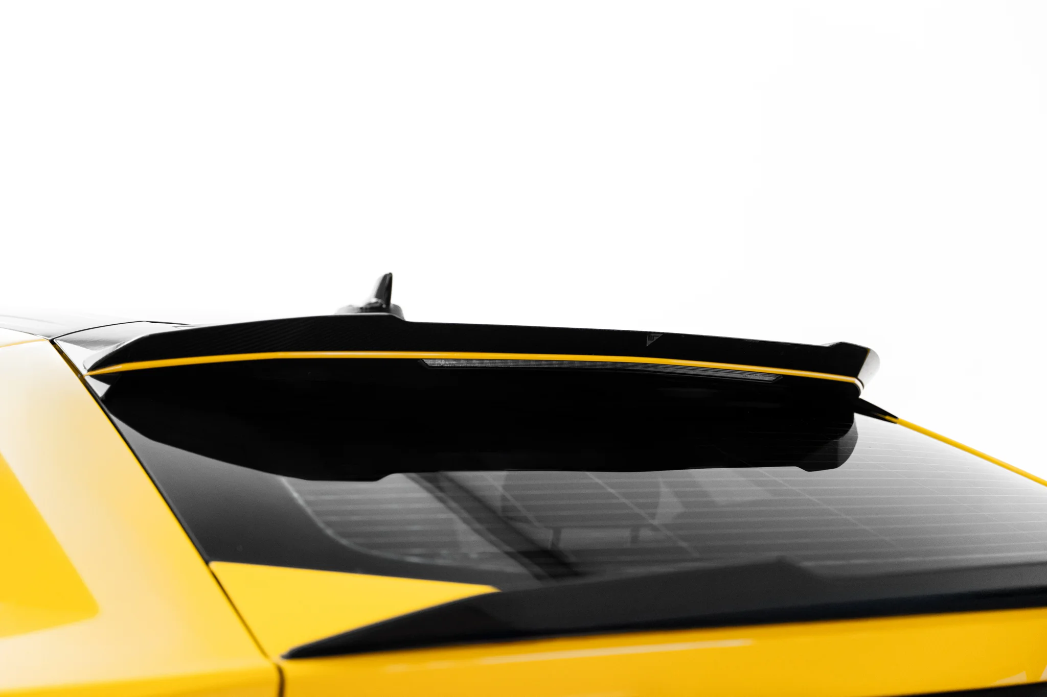 PREPREG CARBON FIBER TAILGATE SPOILER (UPPER) SUITABLE FOR LAMBORGHINI URUS MK 1 – MAXTON DESIGN - 4