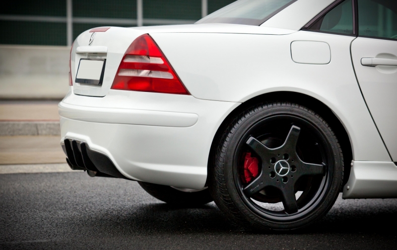 BAKRE STÖTFÅNGARE MERCEDES SLK R170 AMG204 LOOK - 2