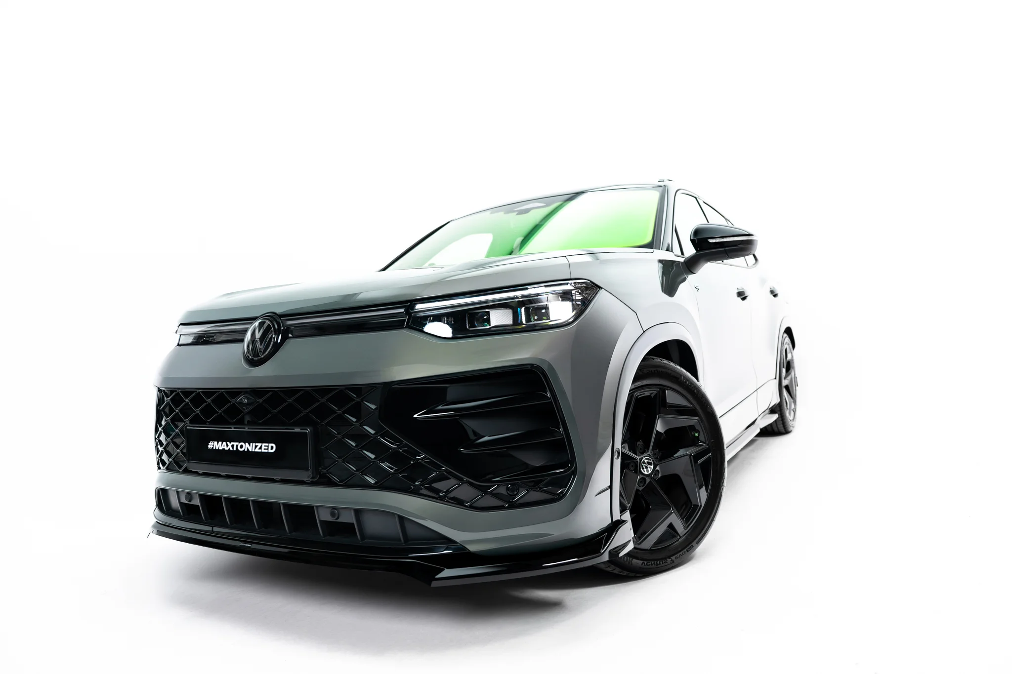 FRONT SPLITTER V.1 SUITABLE FOR VOLKSWAGEN TAYRON R-LINE MK1 – MAXTON DESIGN