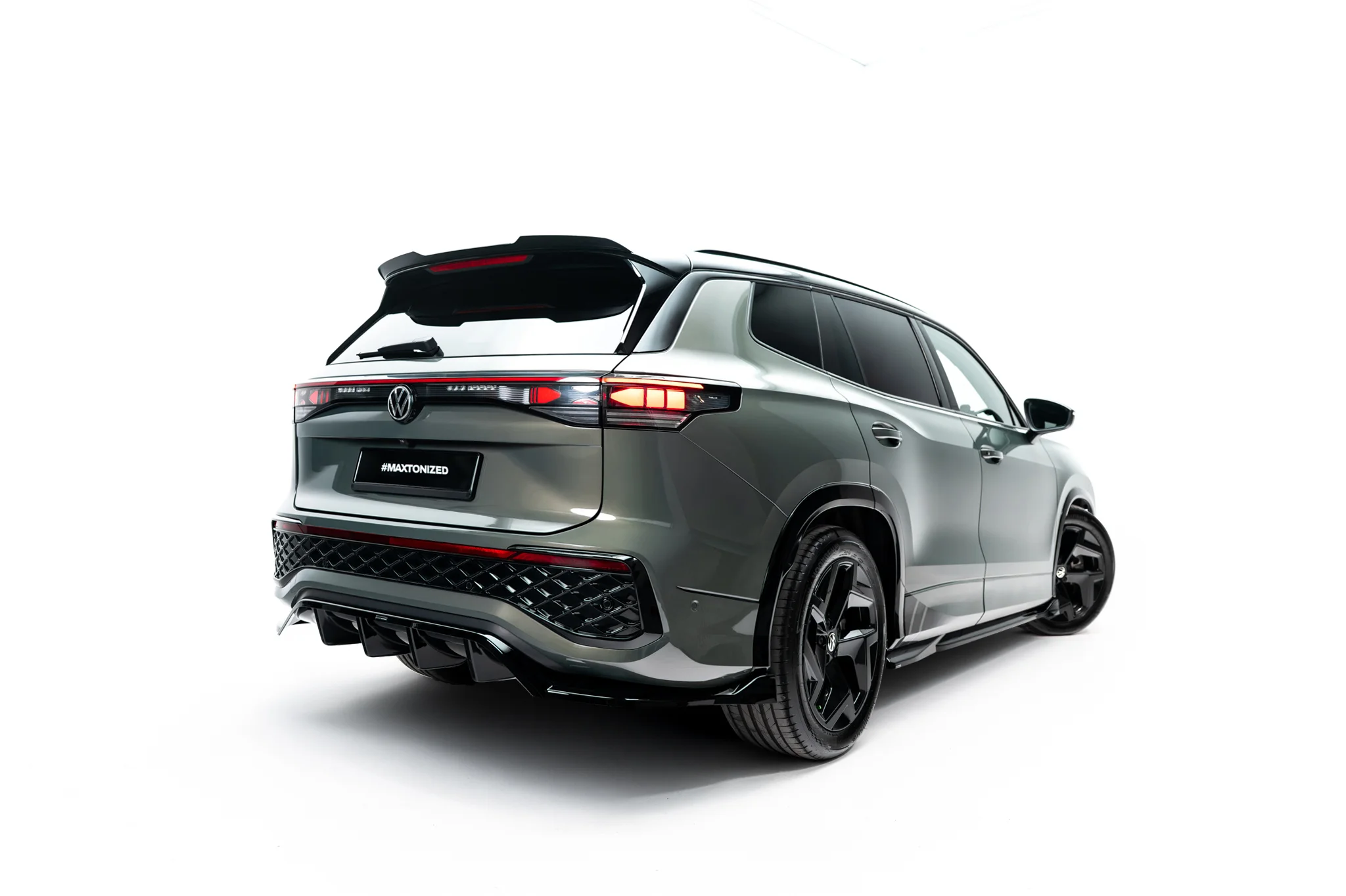 REAR SPLITTER (WITH VERTICAL BARS) SUITABLE FOR VOLKSWAGEN TAYRON R-LINE MK1 – MAXTON DESIGN - 6