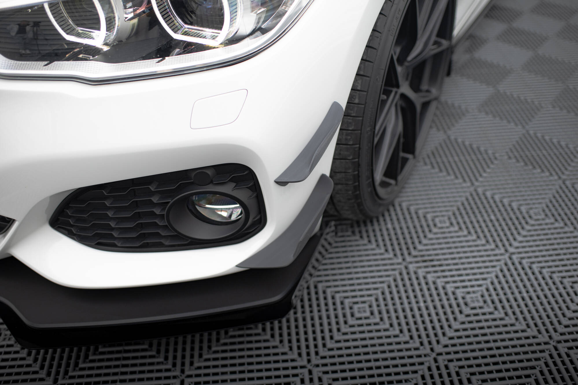 Front Bumper Wings (Canards) BMW 1 M-Pack / M140i F20 Facelift - 3
