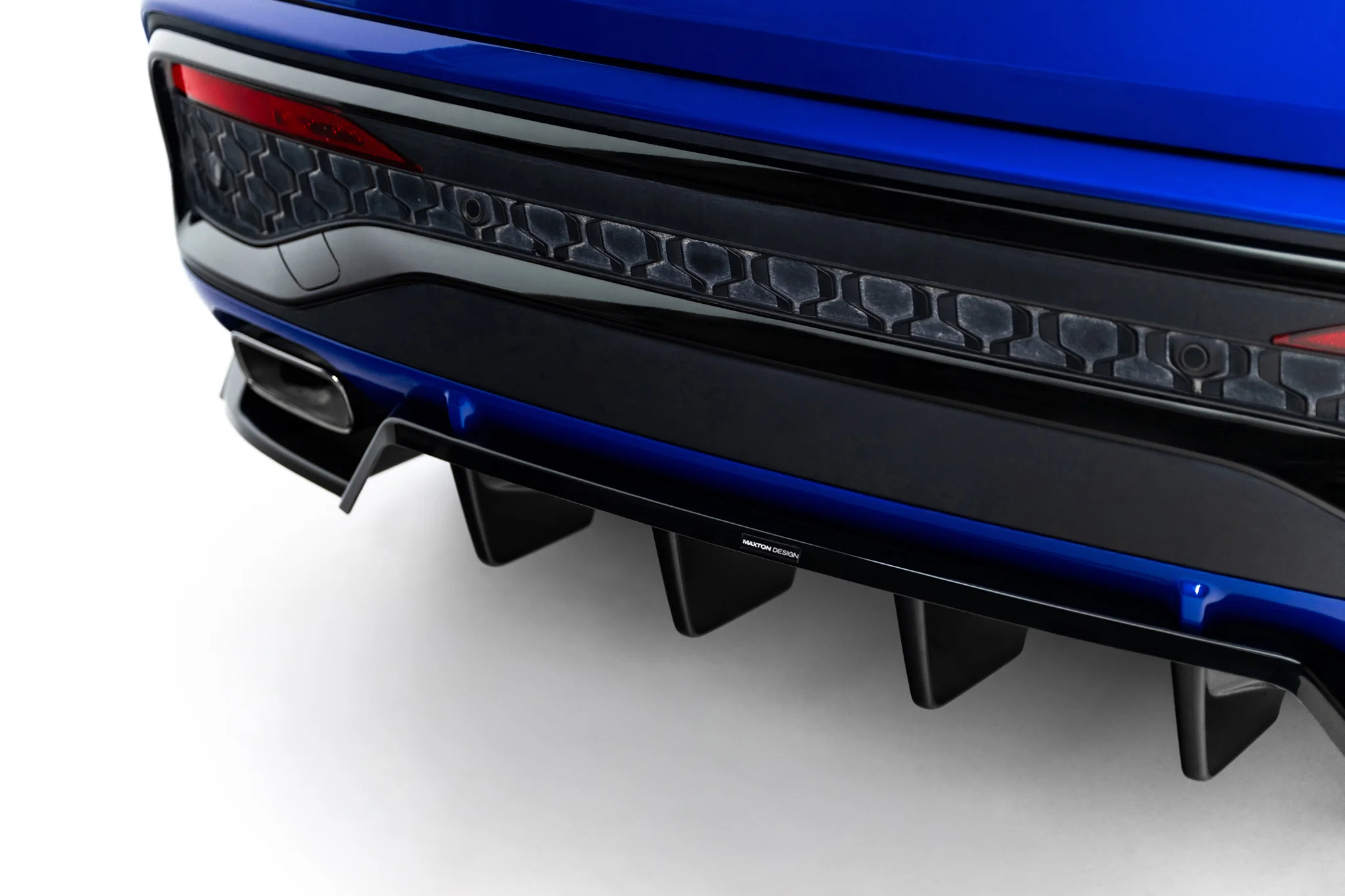 REAR SPLITTER (WITH VERTICAL BARS) SUITABLE FOR AUDI Q5 S-LINE SPORTBACK / SUV MK3 – MAXTON DESIGN - 2
