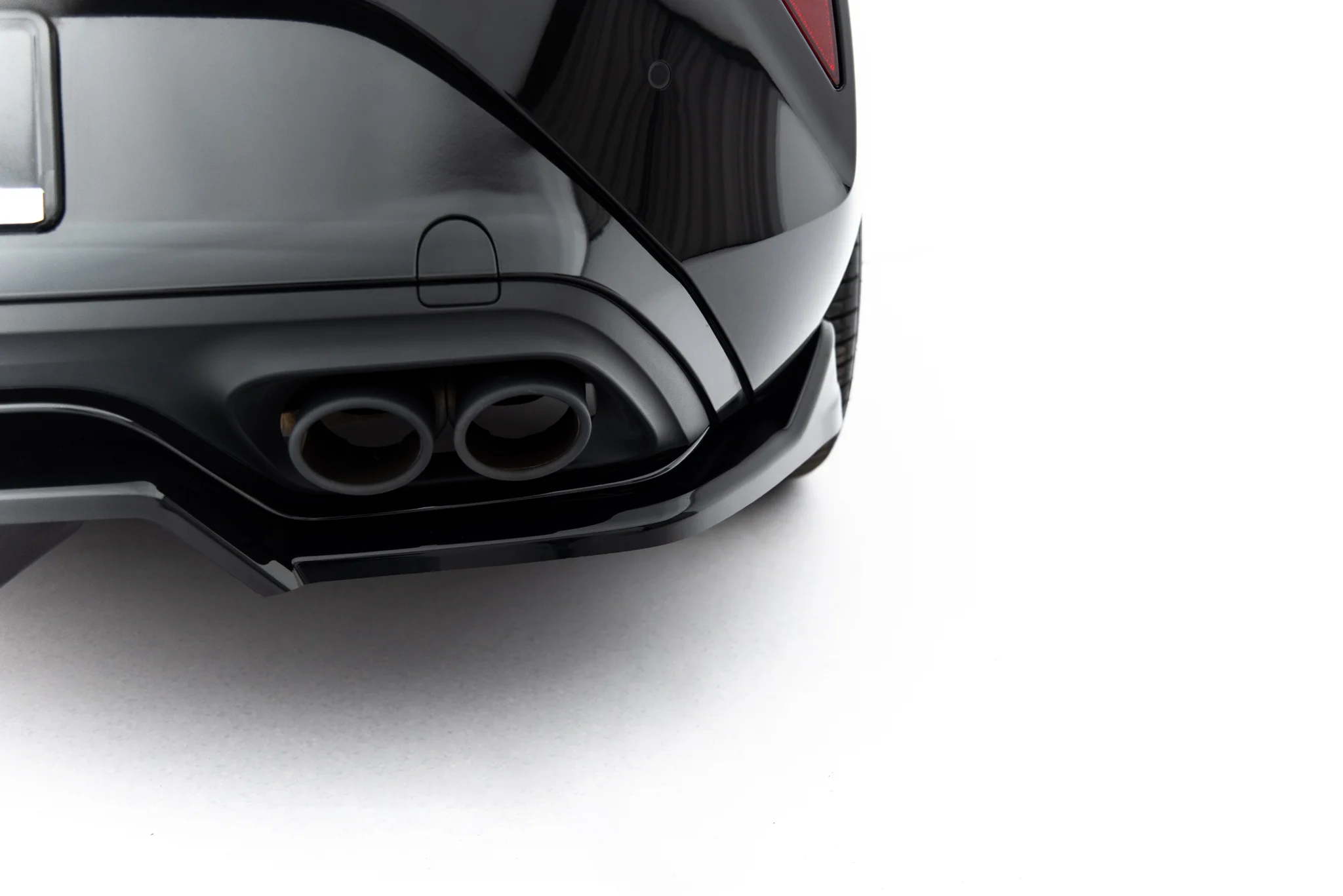 REAR SPLITTER (WITH VERTICAL BARS) V.1 SUITABLE FOR CUPRA LEON HATCHBACK MK1 FACELIFT – MAXTON DESIGN - 3