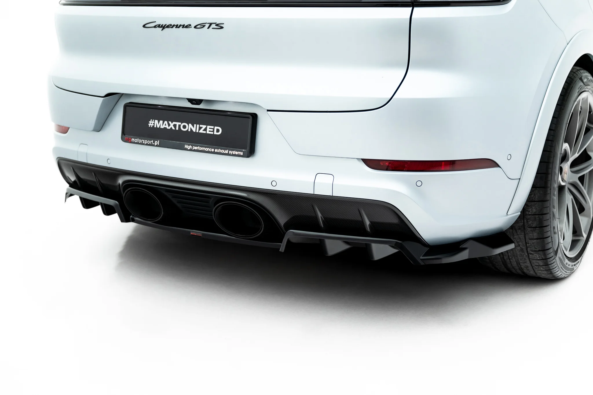 REAR SPLITTER (WITH VERTICAL BARS) SUITABLE FOR PORSCHE CAYENNE GTS / TURBO SPORT PACK / TURBO E-HYBRID GT PACK COUPE MK3 FACELIFT – MAXTON DESIGN - 7