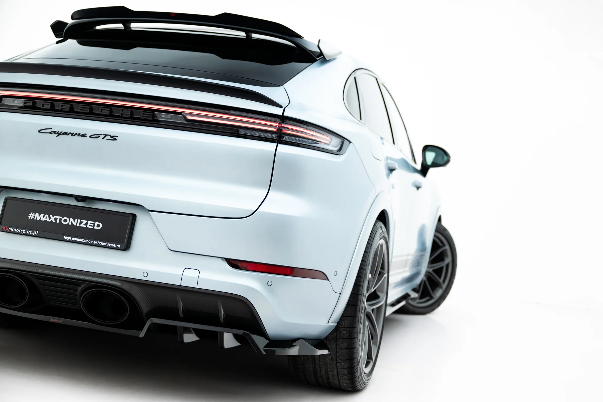 REAR SPLITTER (WITH VERTICAL BARS) SUITABLE FOR PORSCHE CAYENNE GTS / TURBO SPORT PACK / TURBO E-HYBRID GT PACK COUPE MK3 FACELIFT – MAXTON DESIGN - 2