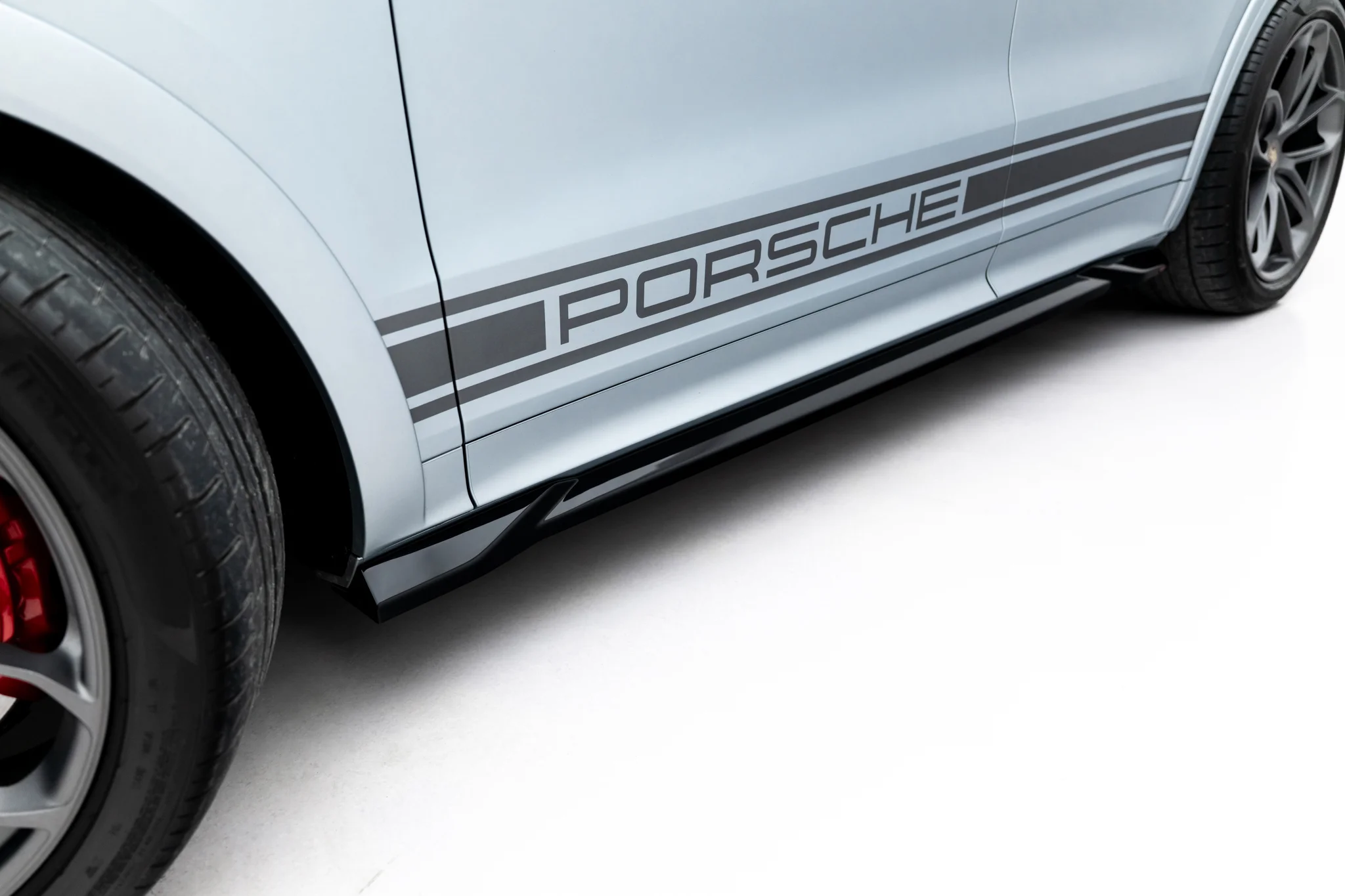 SIDE SKIRTS DIFFUSERS SUITABLE FOR PORSCHE CAYENNE GTS / TURBO SPORT PACK / TURBO E-HYBRID GT PACK COUPE MK3 FACELIFT – MAXTON DESIGN - 3