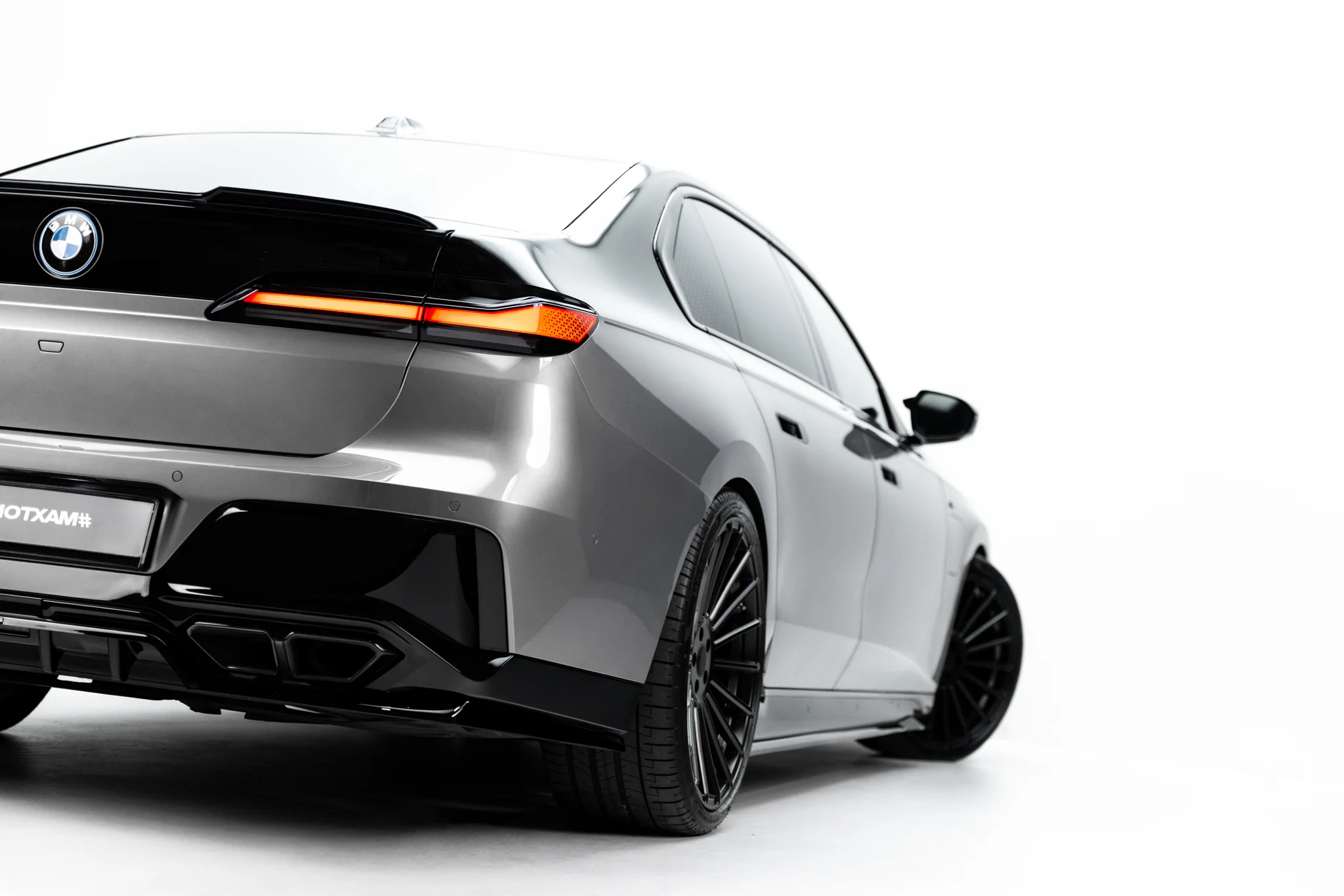 REAR SPLITTER (WITH VERTICAL BARS) V.2 SUITABLE FOR BMW M760E G70 – MAXTON DESIGN - 4