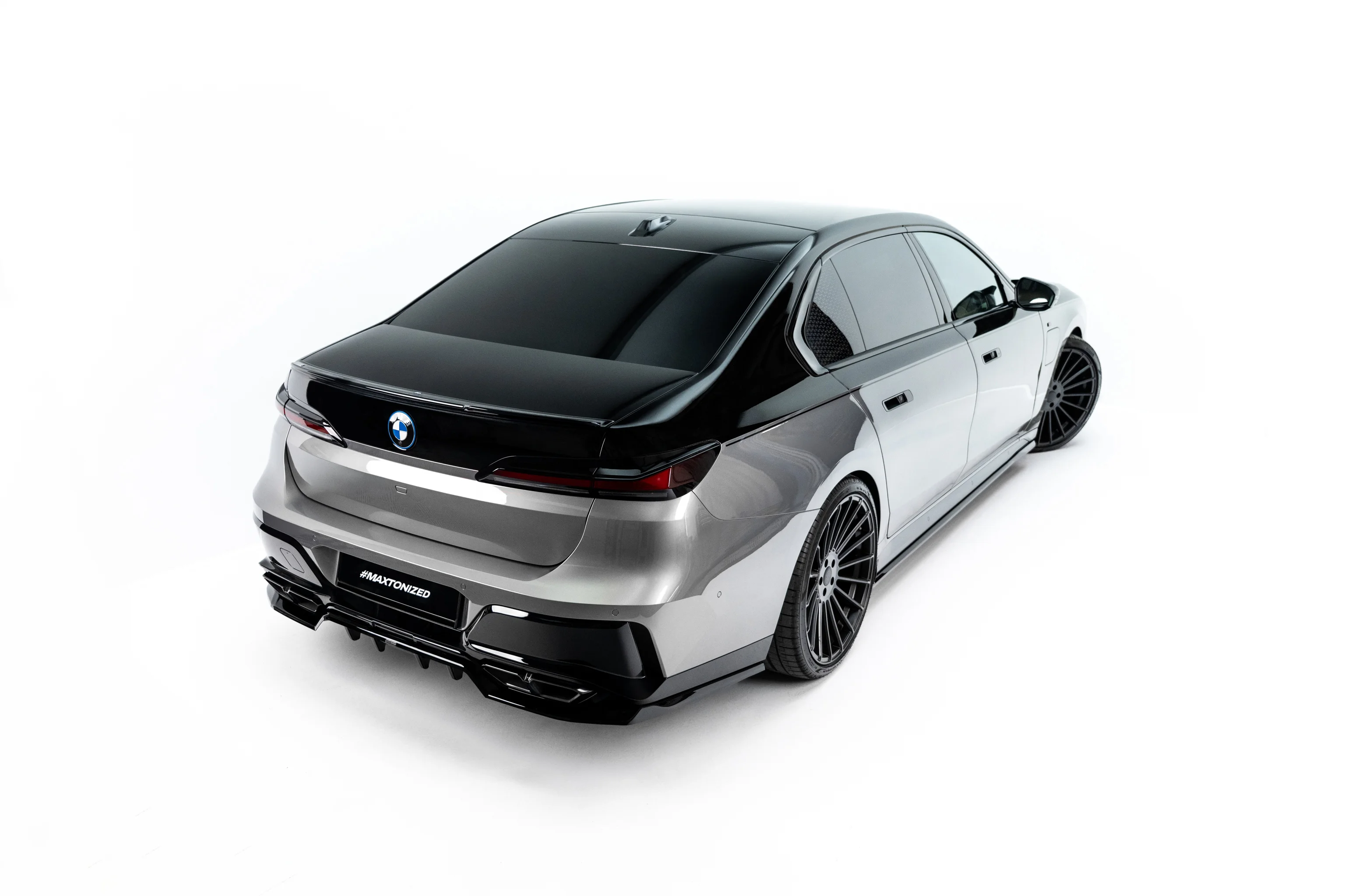 REAR SPLITTER (WITH VERTICAL BARS) V.2 SUITABLE FOR BMW M760E G70 – MAXTON DESIGN