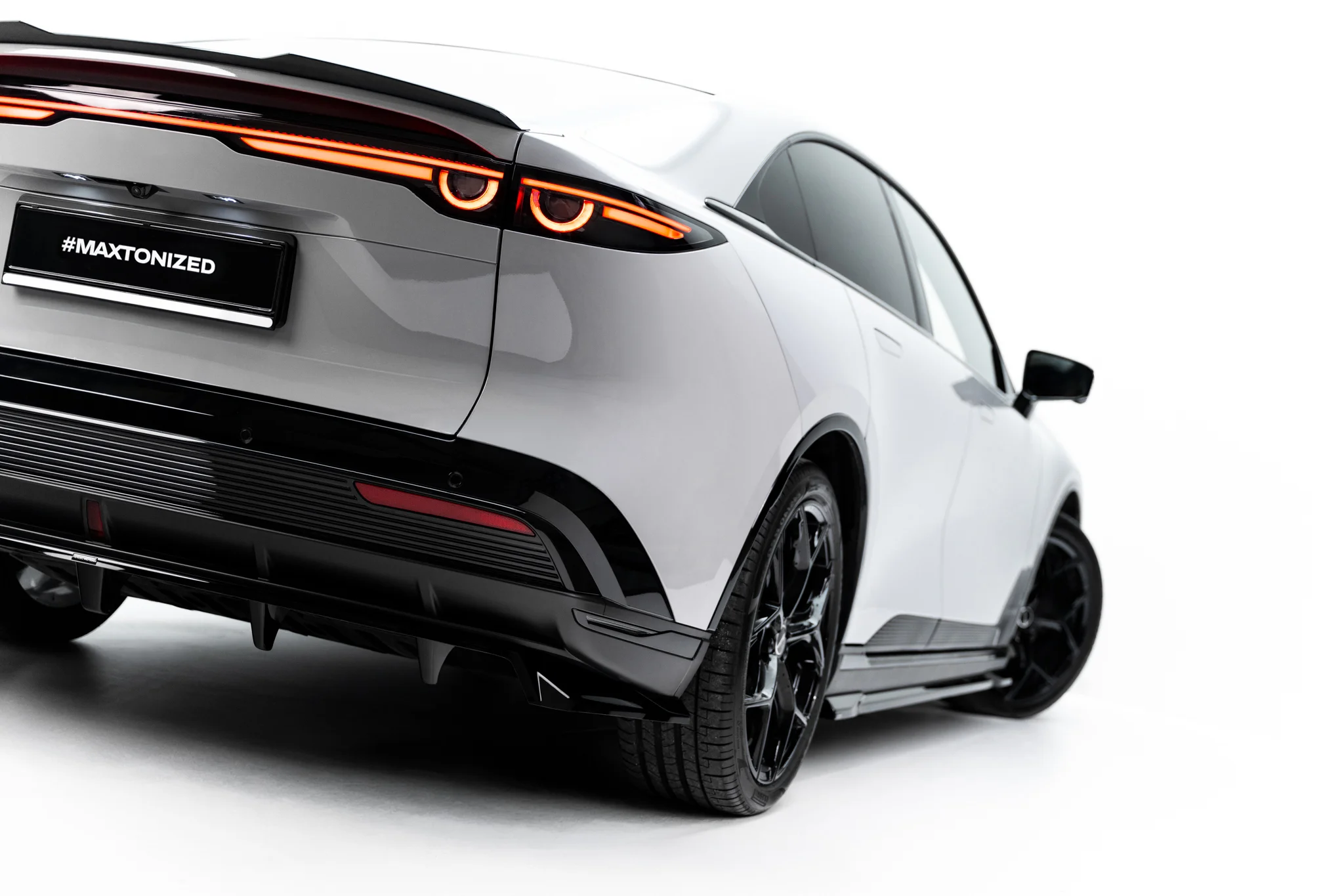 REAR SPLITTER (WITH VERTICAL BARS) SUITABLE FOR MAZDA 6E MK1 – MAXTON DESIGN - 9