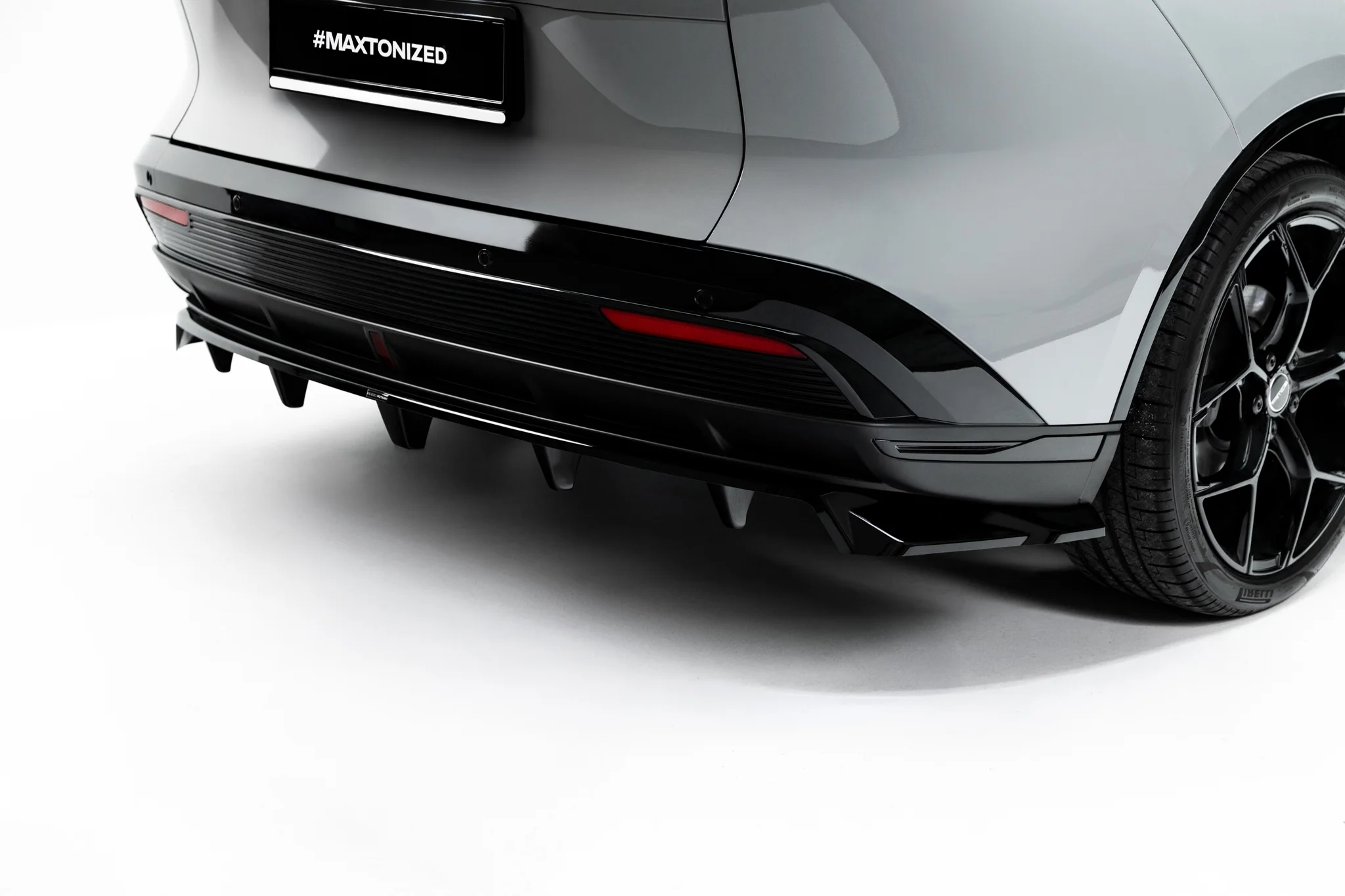 REAR SPLITTER (WITH VERTICAL BARS) SUITABLE FOR MAZDA 6E MK1 – MAXTON DESIGN - 4