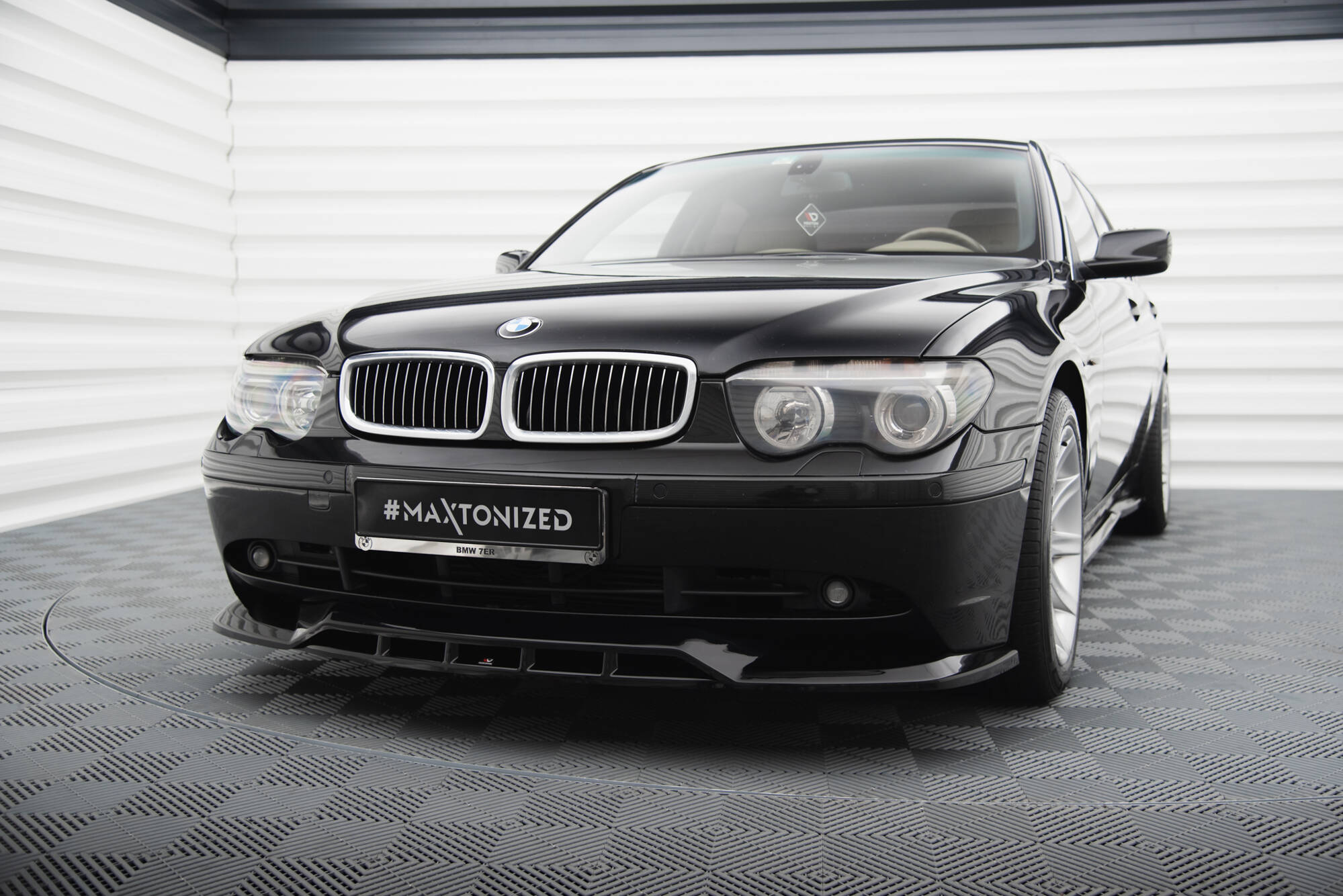 Front Splitter BMW 7 E65 - 4