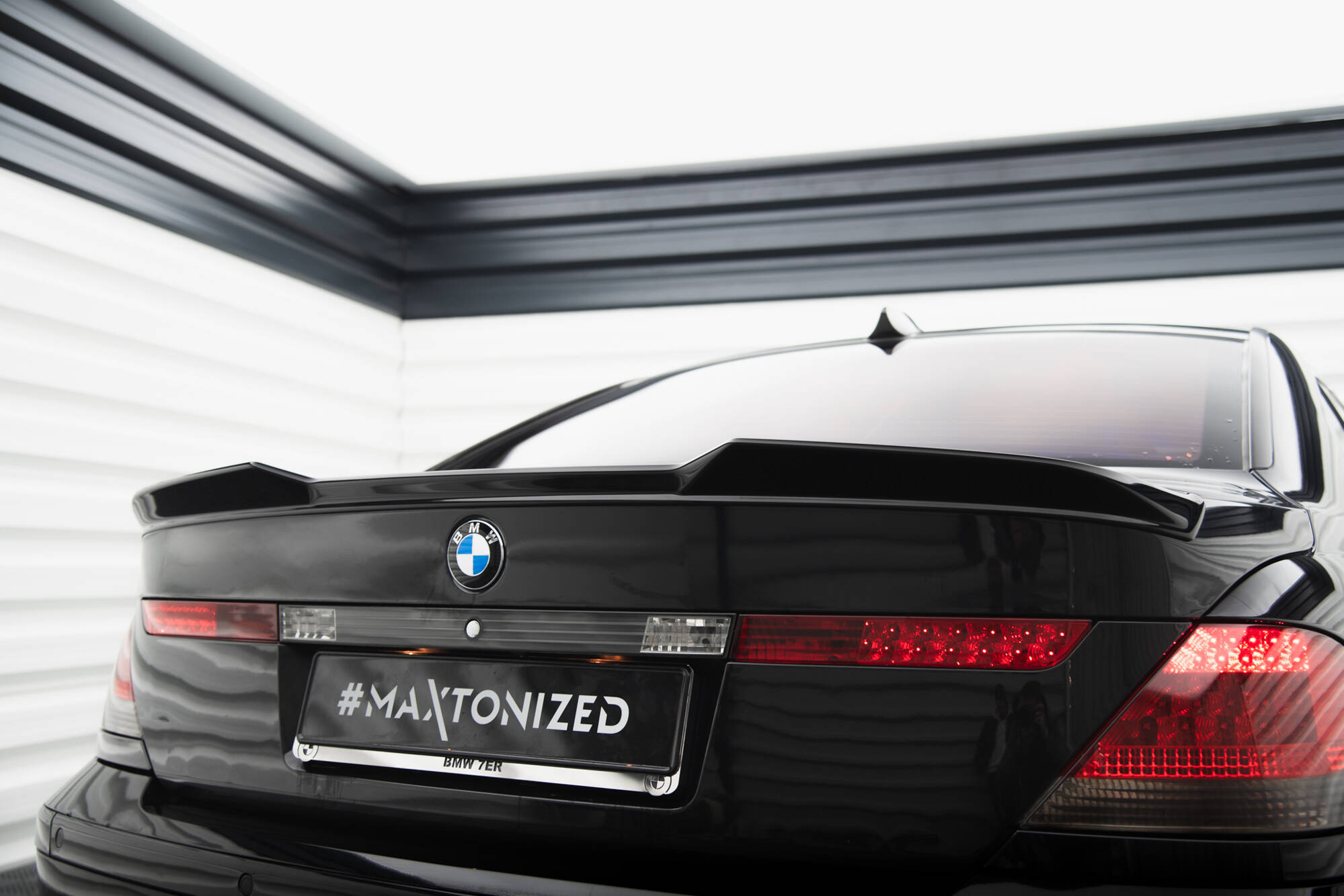 Spoiler CAP 3D BMW 7 E65 - 3
