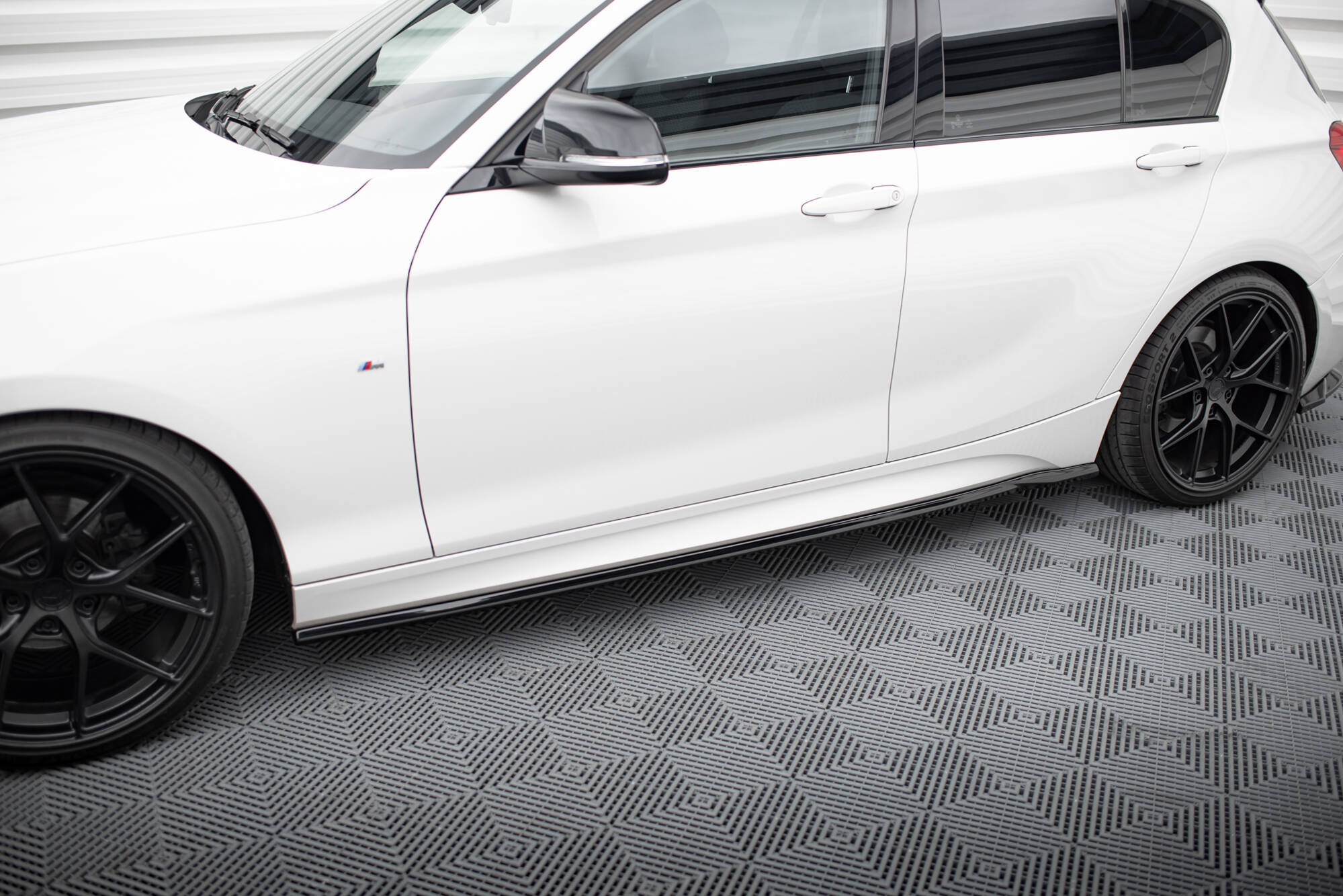 Side Skirts Diffusers V.5 BMW 1 M-Pack / M140i F20 Facelift - 3