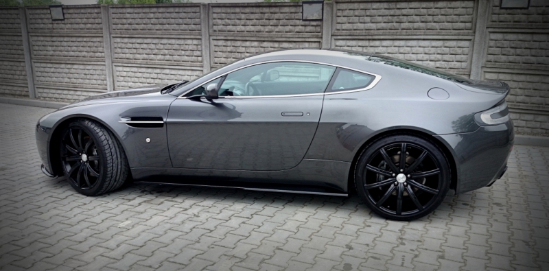 SIDE SKIRTS ASTON MARTIN V8 VANTAGE - 2