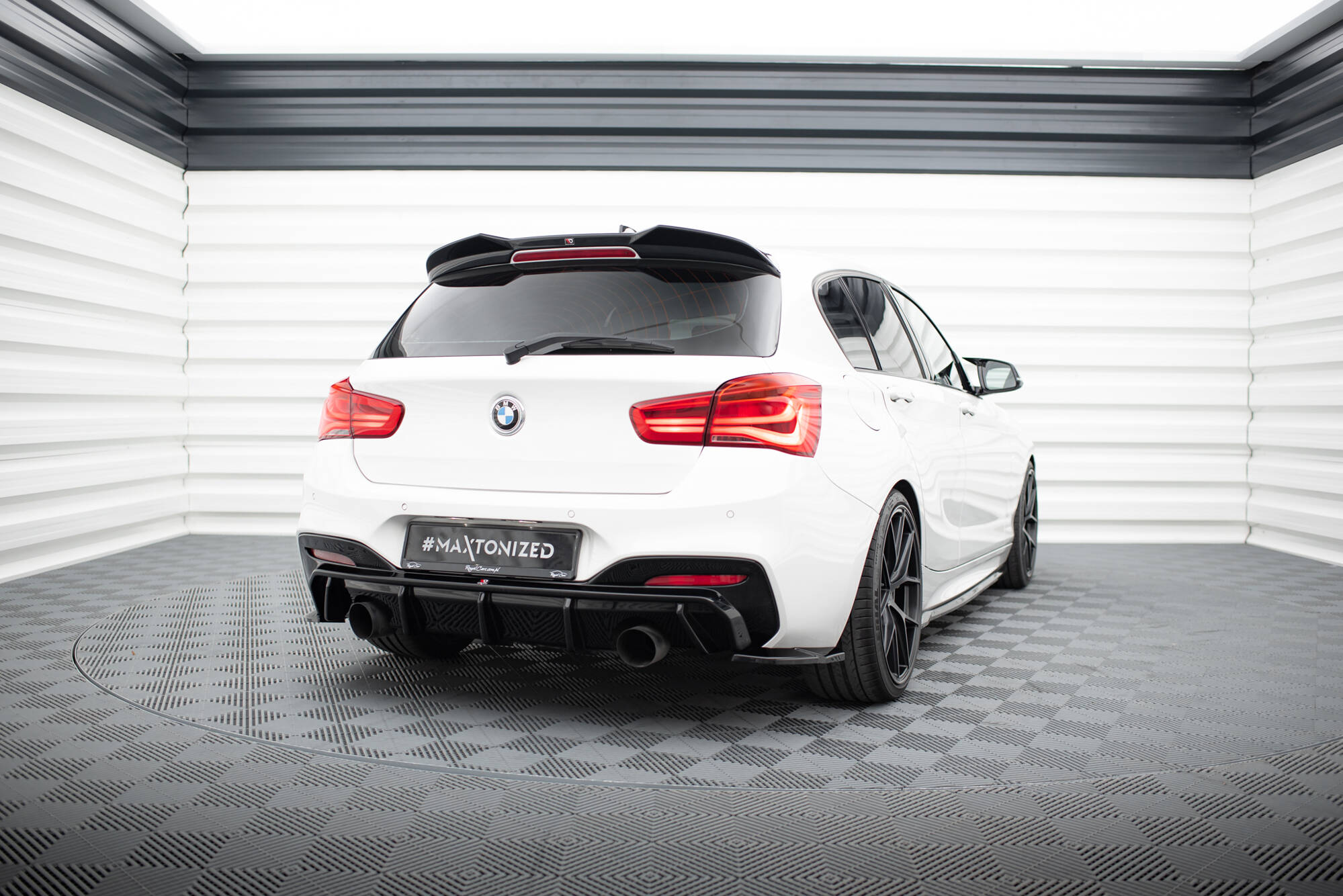 Rear Side Splitters V.5 BMW 1 M-Pack / M140i F20 Facelift - 2