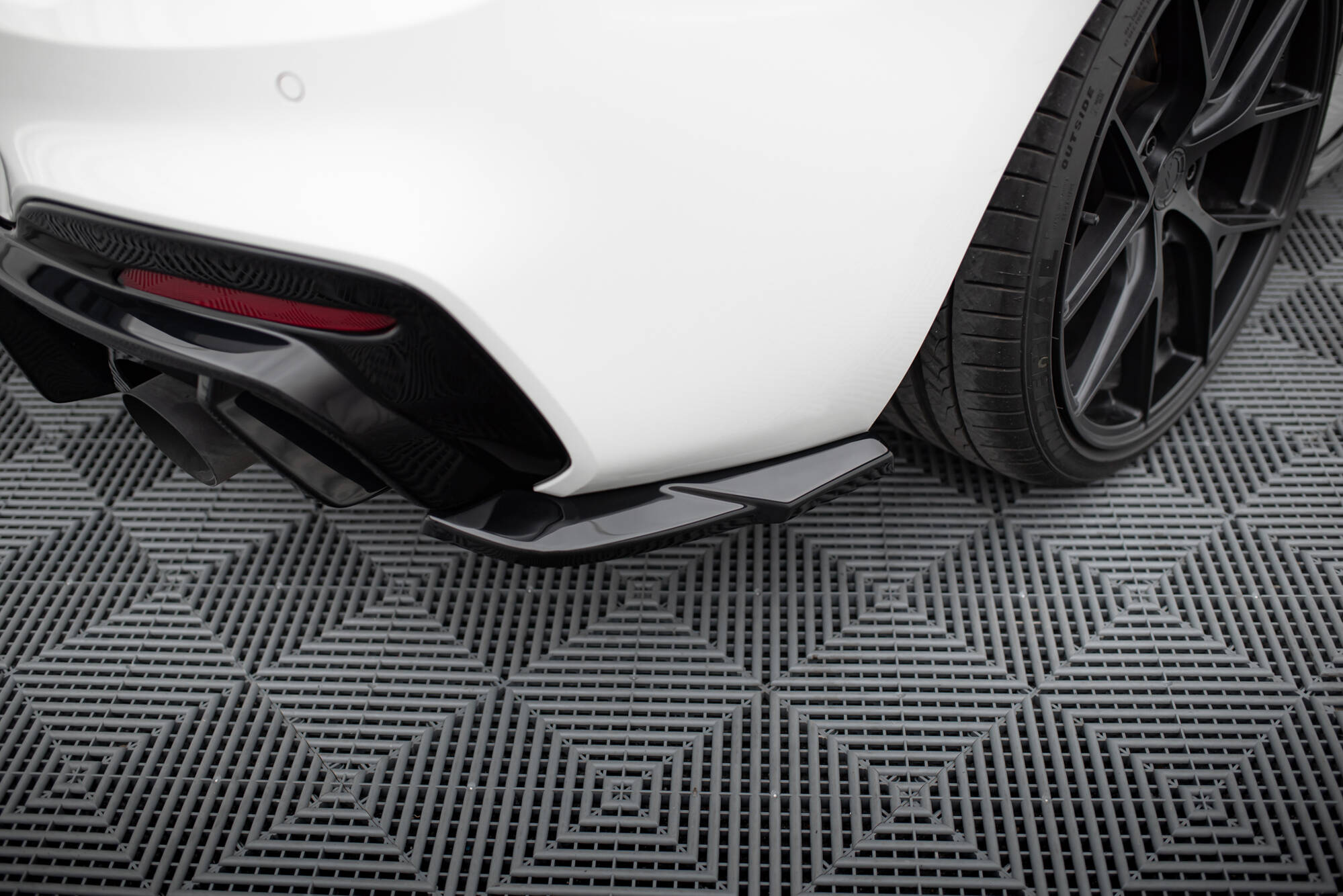 Rear Side Splitters V.5 BMW 1 M-Pack / M140i F20 Facelift - 3