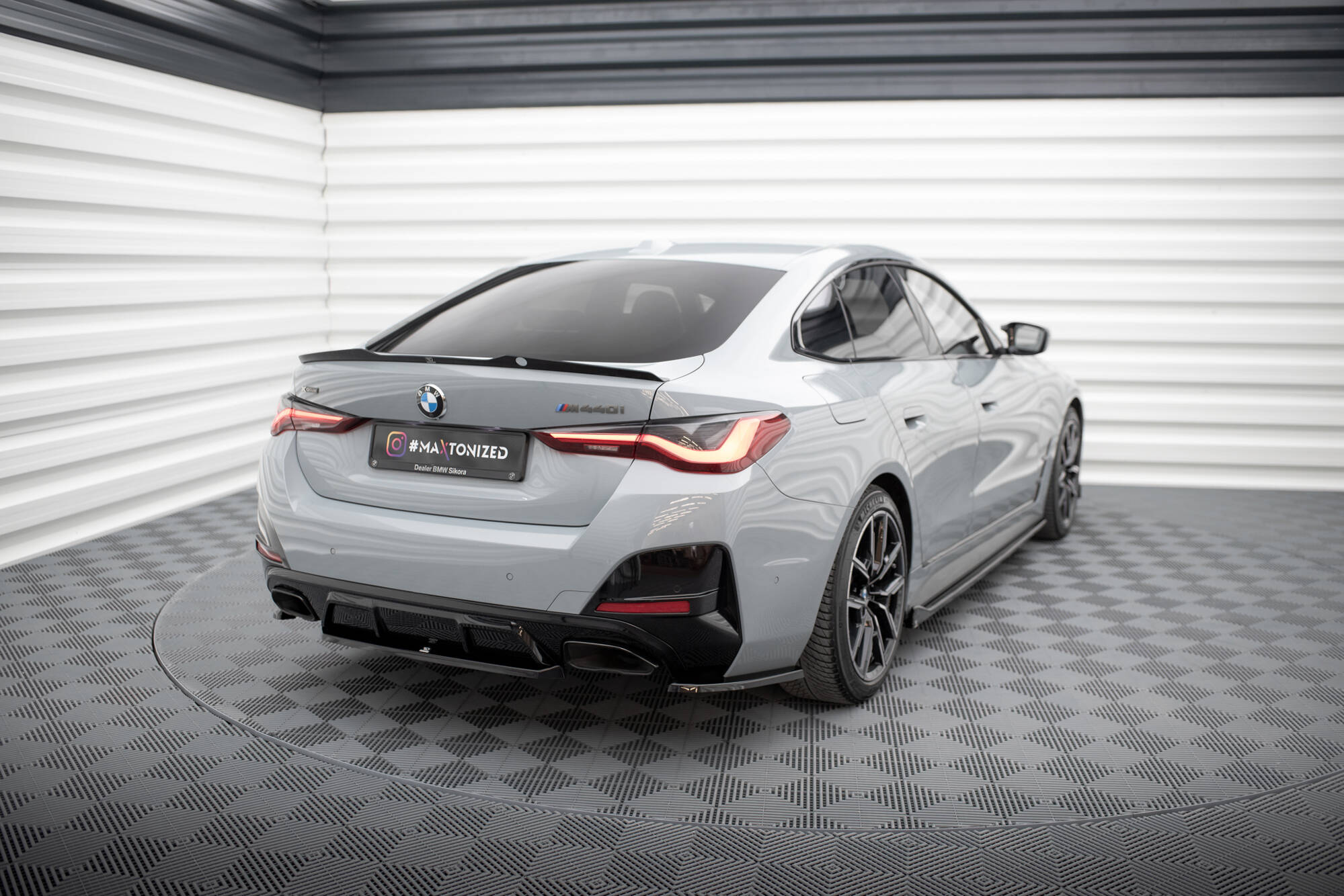 Central Rear Splitter BMW M440i Gran Coupe G26 - 2