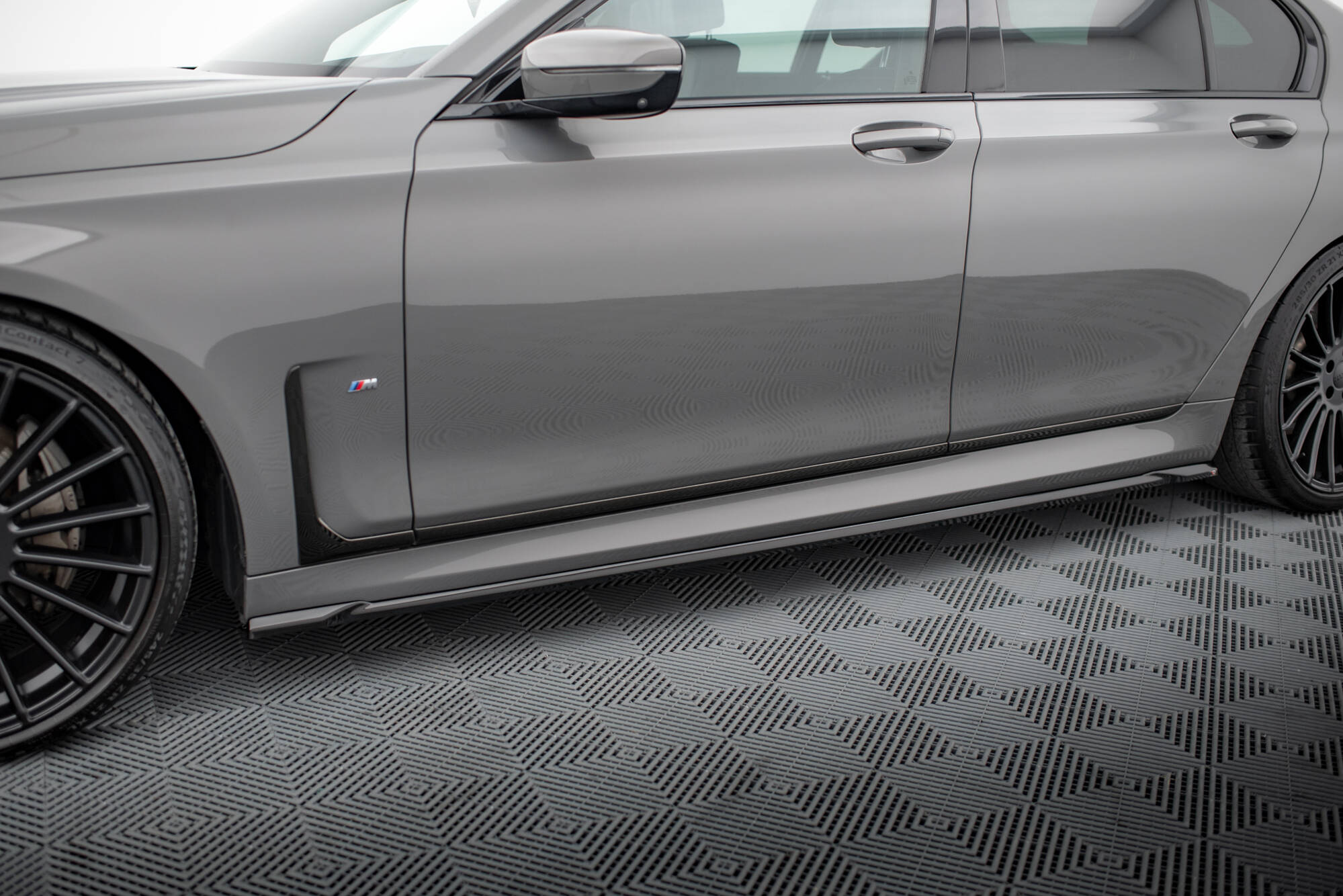 Side Skirts Diffusers V.2 BMW 7 G11 M-Pack Facelift - 3