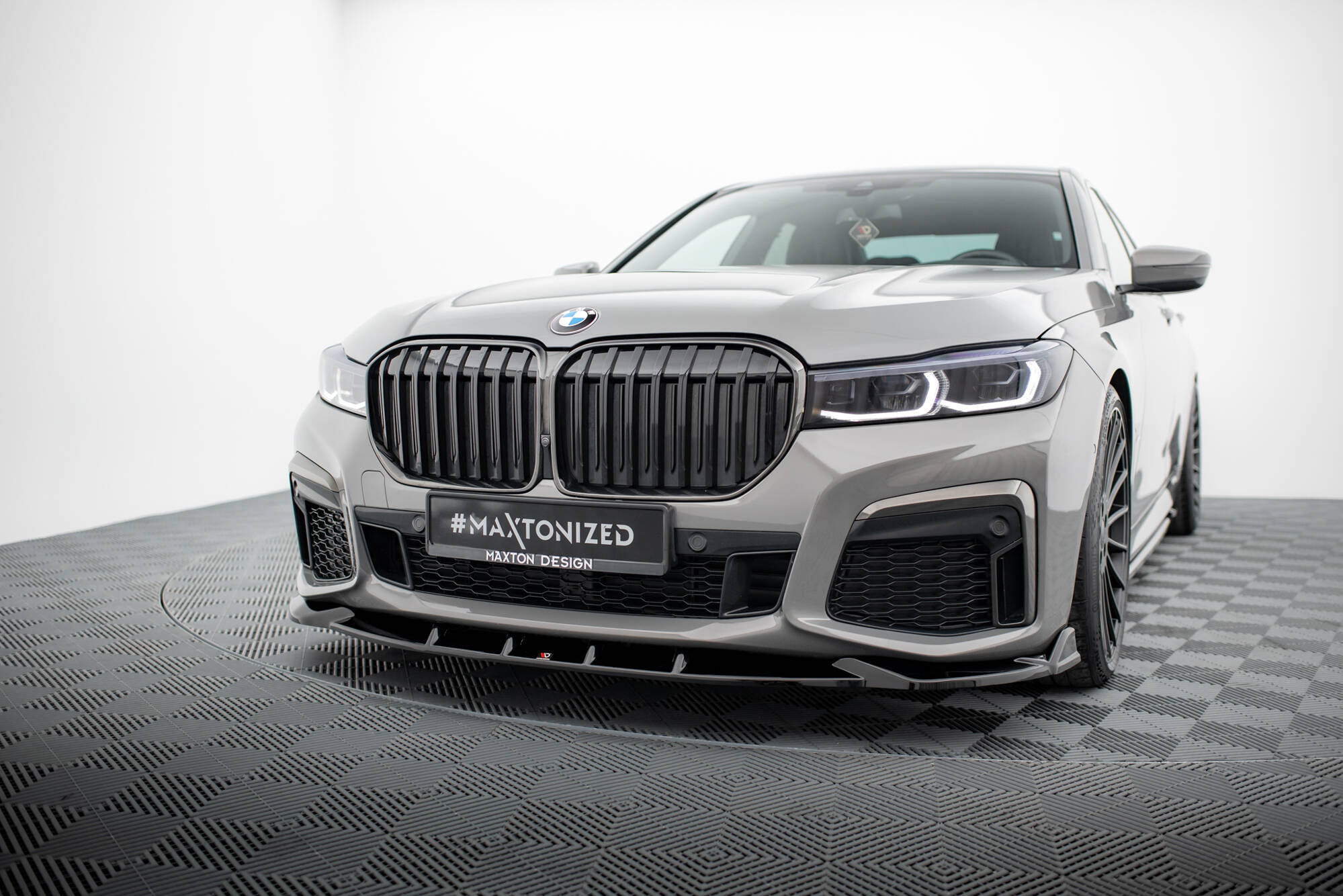 Front Splitter V.5 BMW 7 G11 M-Pack Facelift - 3