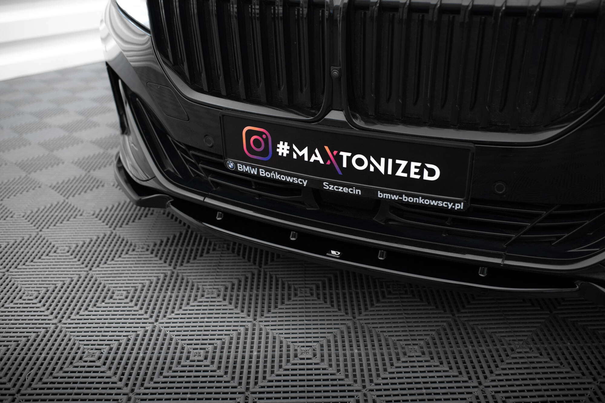Front Splitter V.1 BMW 7 G11 Facelift - 3