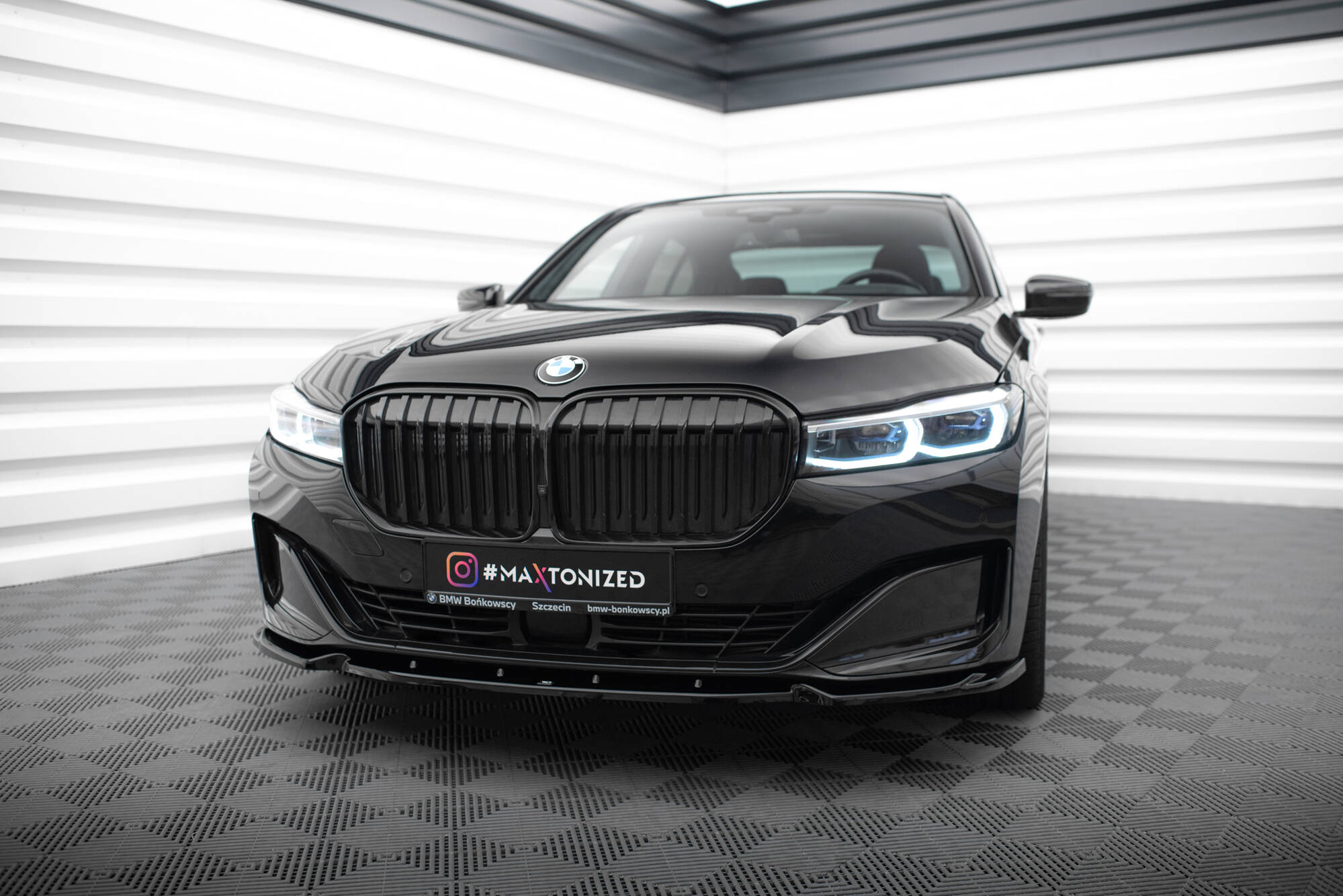 Front Splitter V.1 BMW 7 G11 Facelift - 4