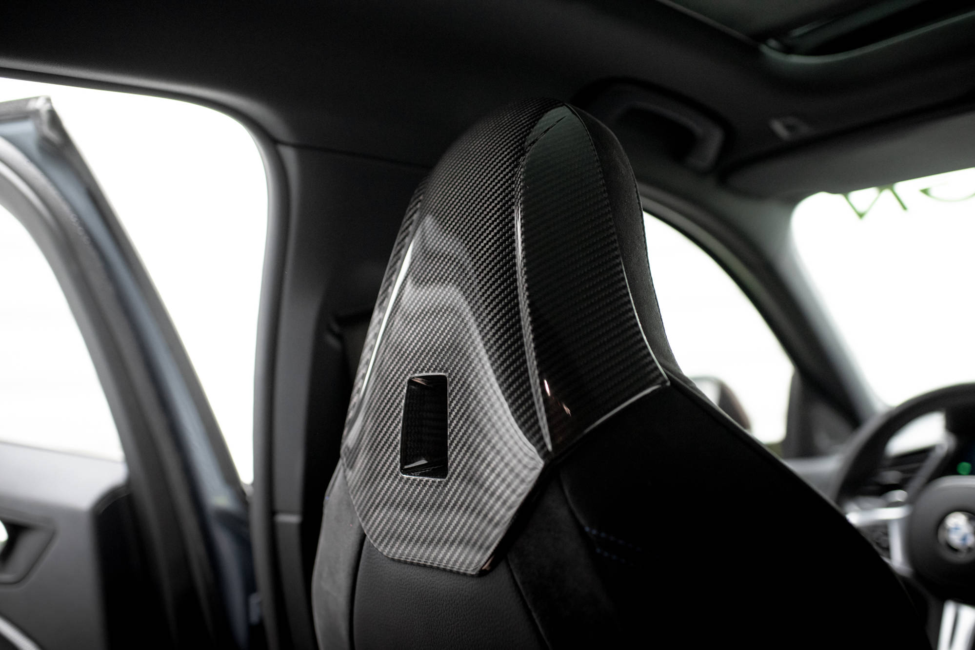 Carbon Fiber Headrests BMW 1 F40 M135i - 6