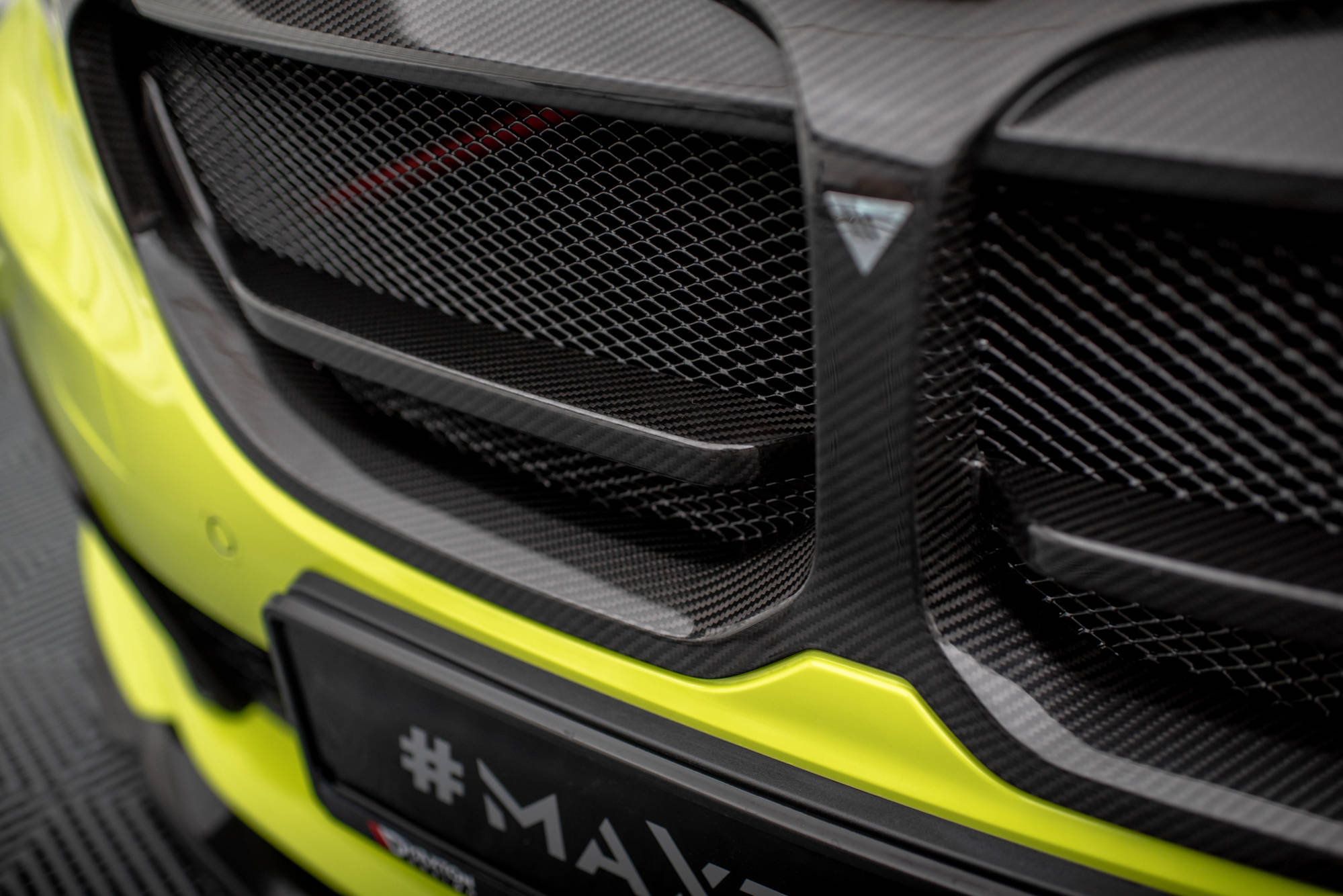 Carbon Fiber Front Grill BMW 1 F40 M-Pack / M135i - 3