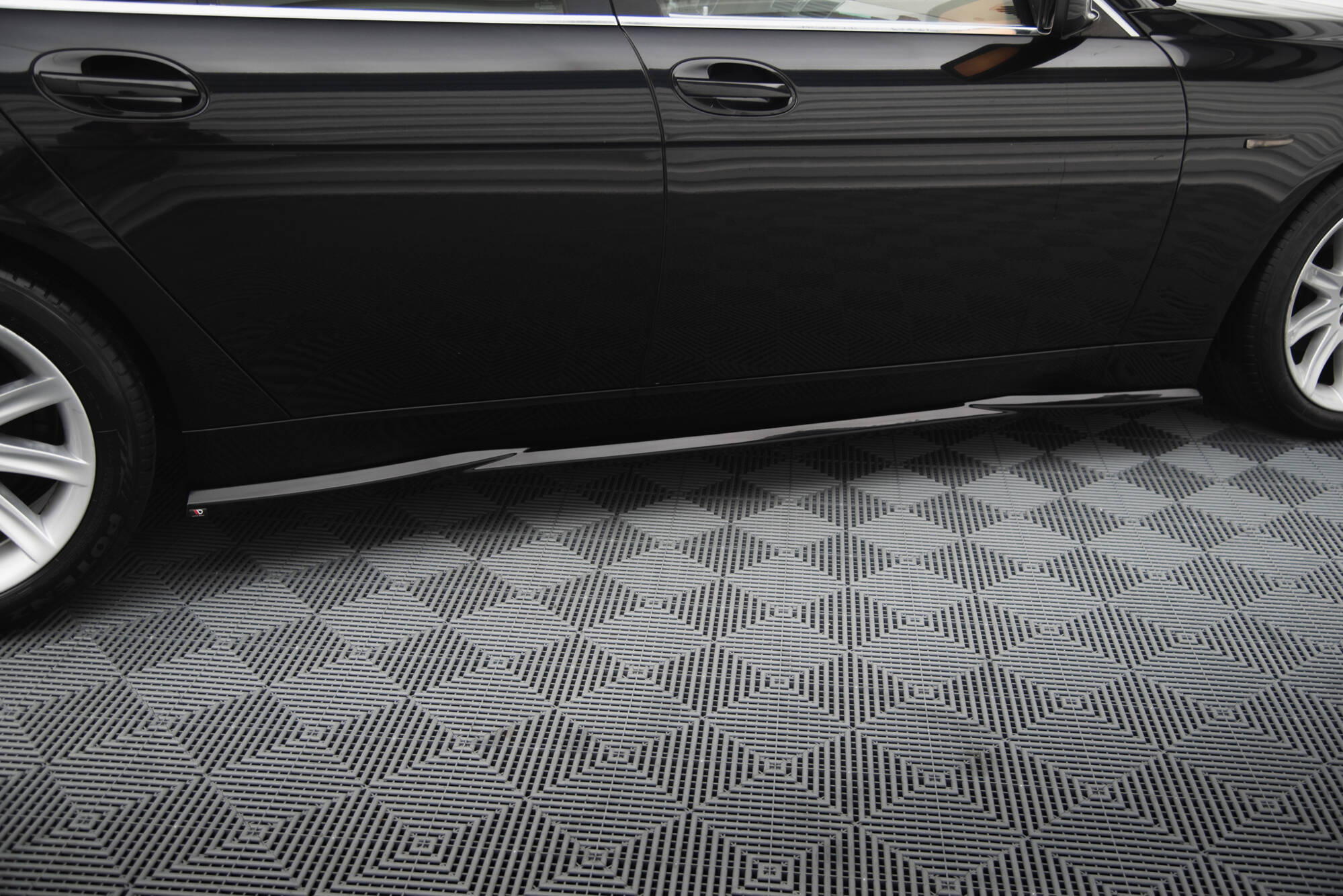 Side Skirts Diffusers BMW 7 E65 - 2