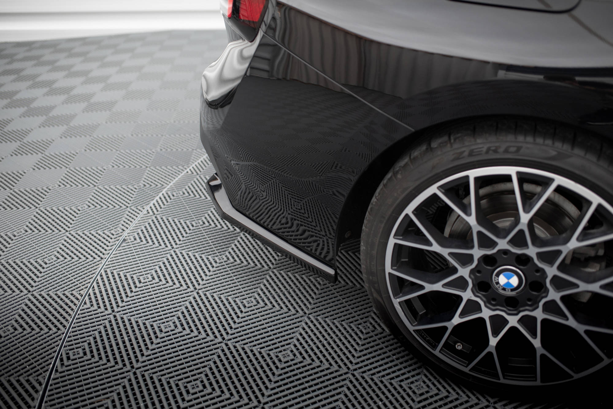 Rear Side Splitters V.1 BMW 2 Coupe G42 - 2