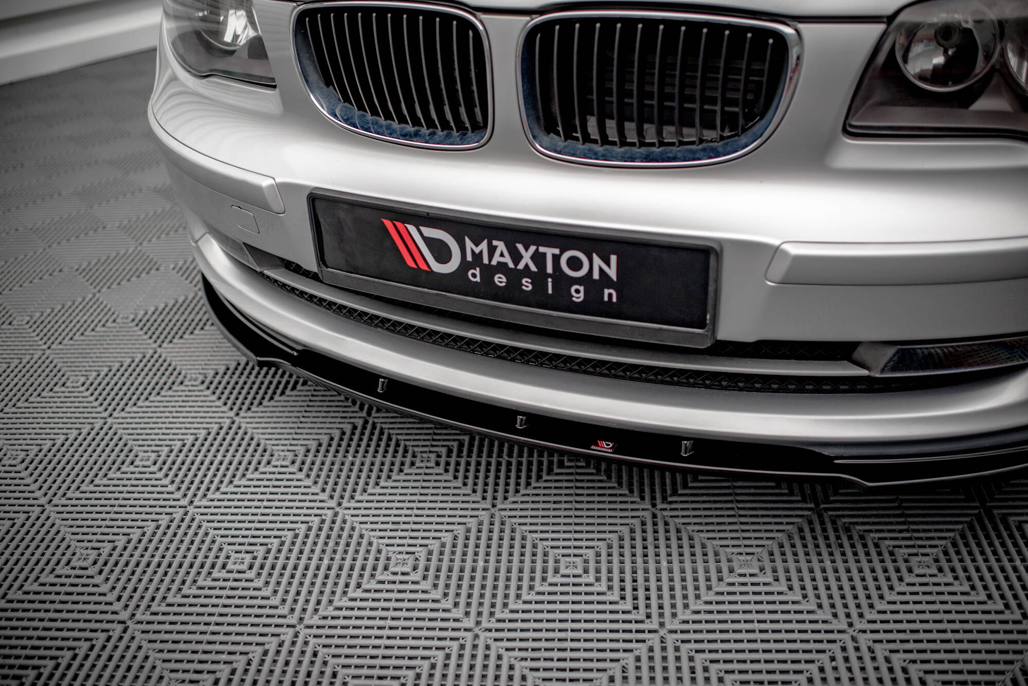 Front Splitter V.2 BMW 1 E81 Facelift - 4