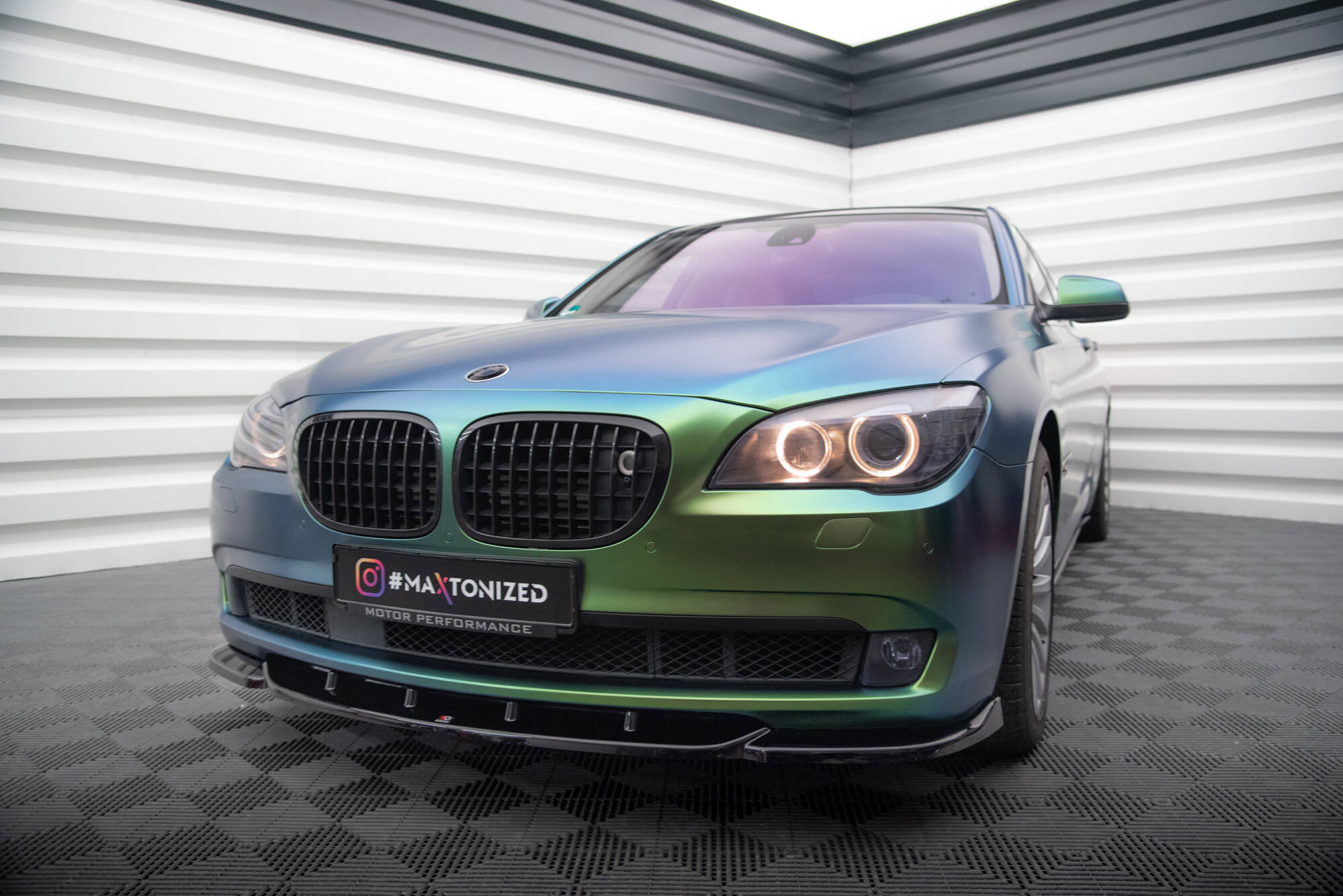 Front Splitter V.1 BMW 7 F01 - 3