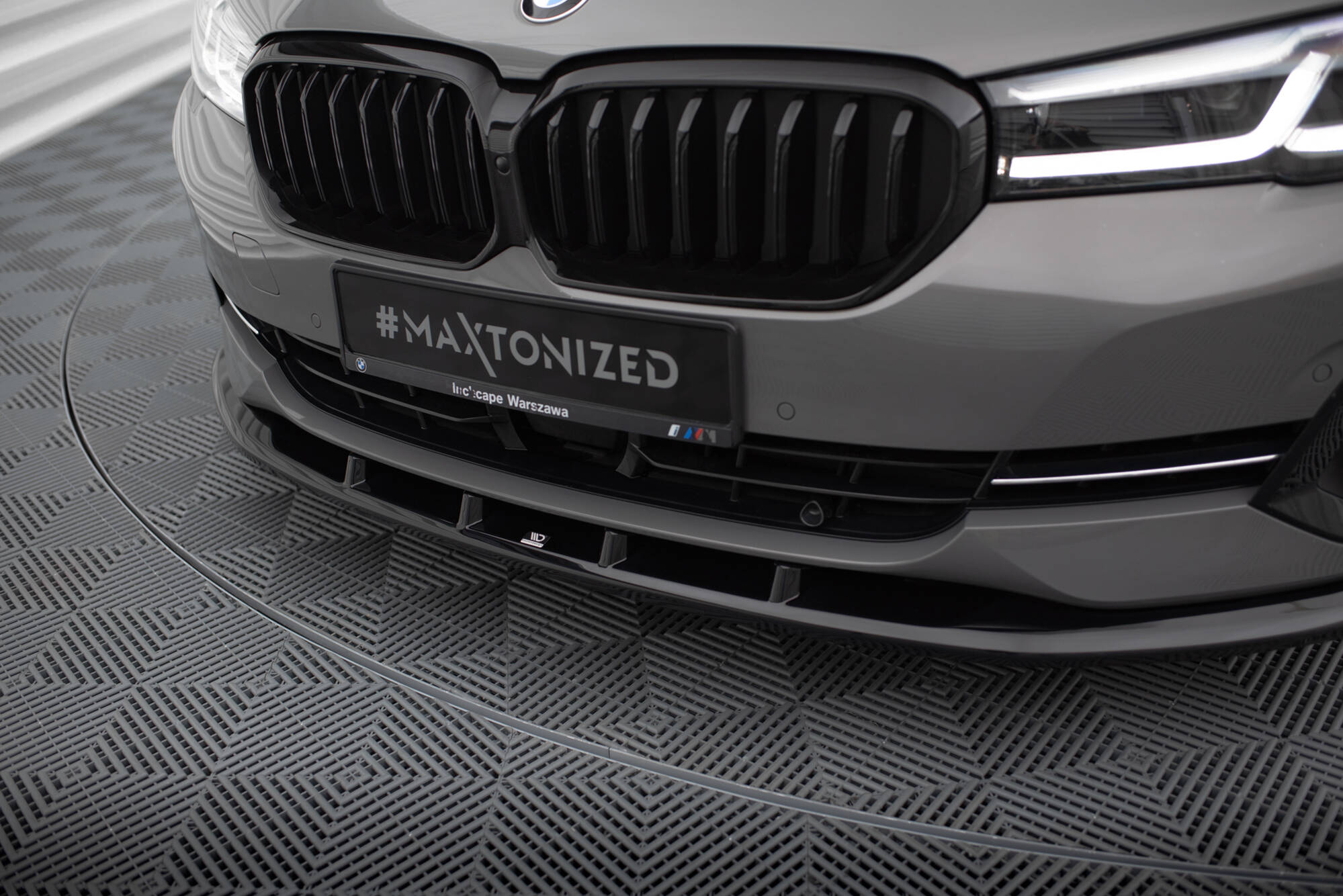 Front Splitter V.1 BMW 5 G30 / G31 Facelift - 4
