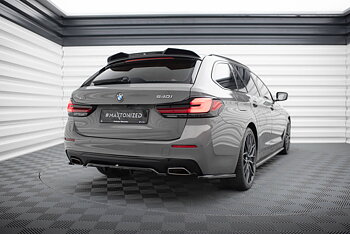 Central Rear Splitter (Vertical Bars) BMW 5 G30 / G31 Facelift