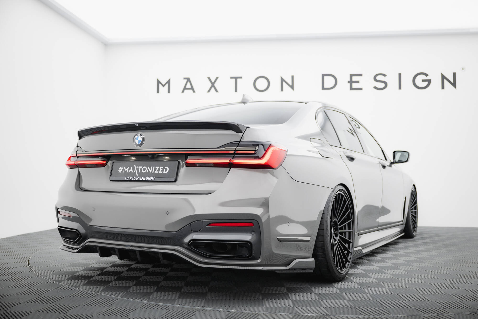Carbon Fiber Tailgate Spoiler BMW 7 M-Pack G11 Facelift - 3